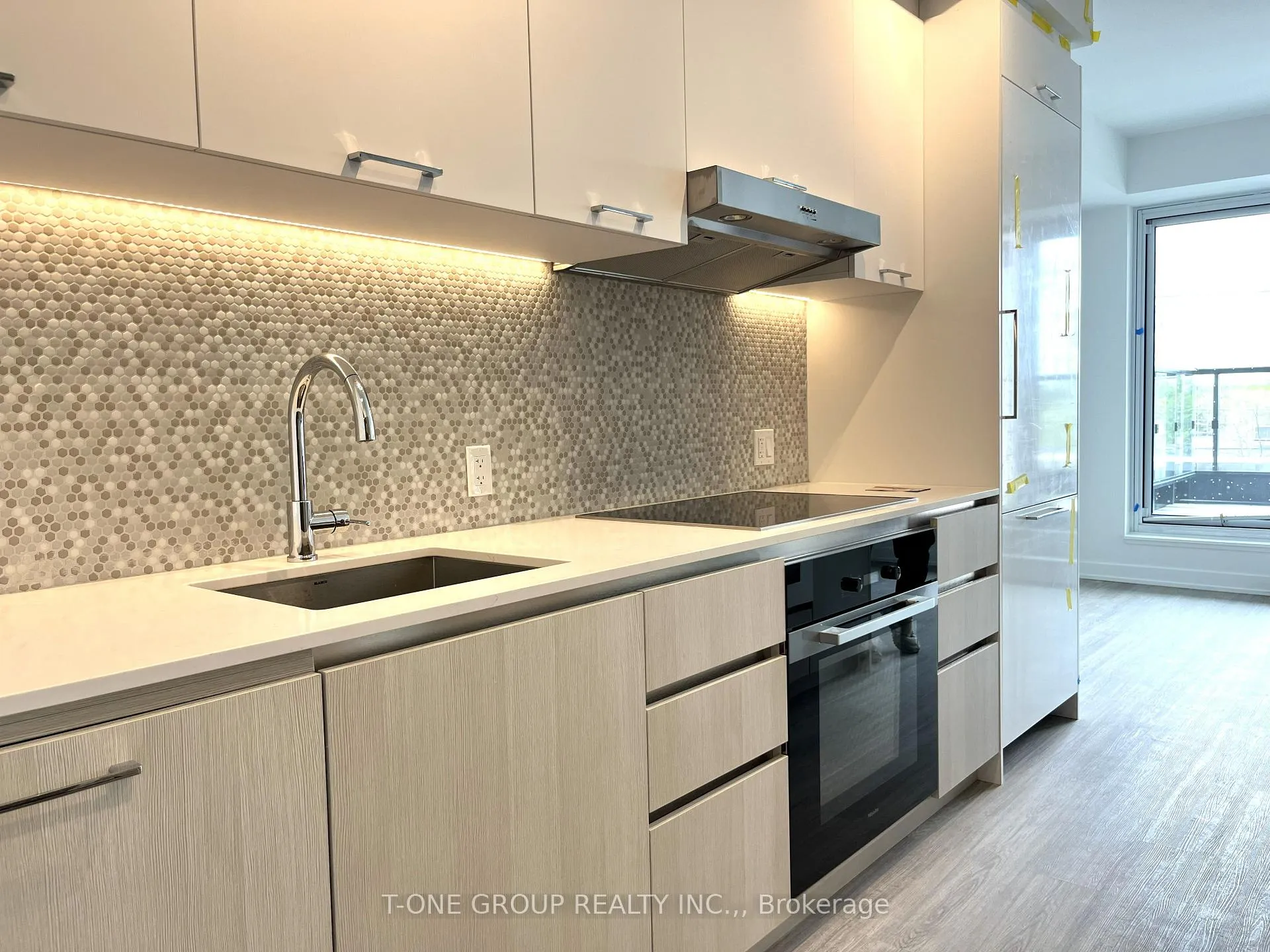Photo 3 of Unit 317, 8188 Yonge Street, Vaughan, Uplands — HOMEH