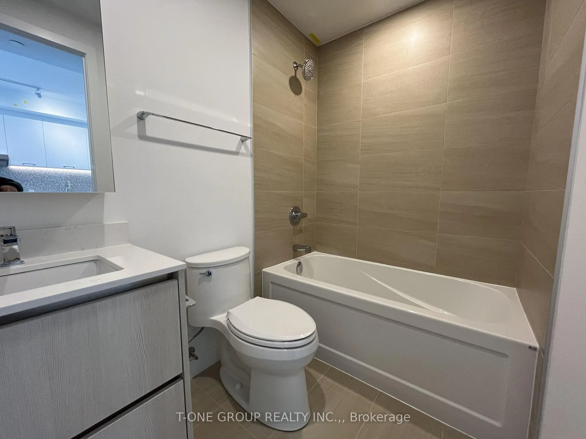 Photo 8 of Unit 317, 8188 Yonge Street, Vaughan, Uplands — HOMEH