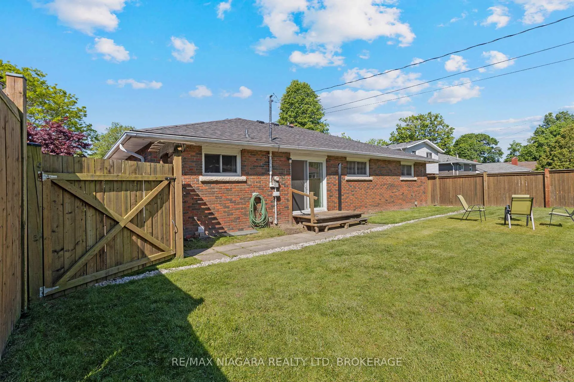 Photo 4 of 12 Claremount Circle, Welland, Prince Charles — HOMEH