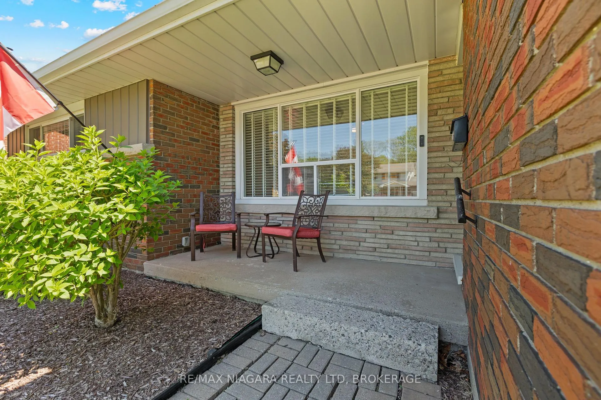 Photo 5 of 12 Claremount Circle, Welland, Prince Charles — HOMEH
