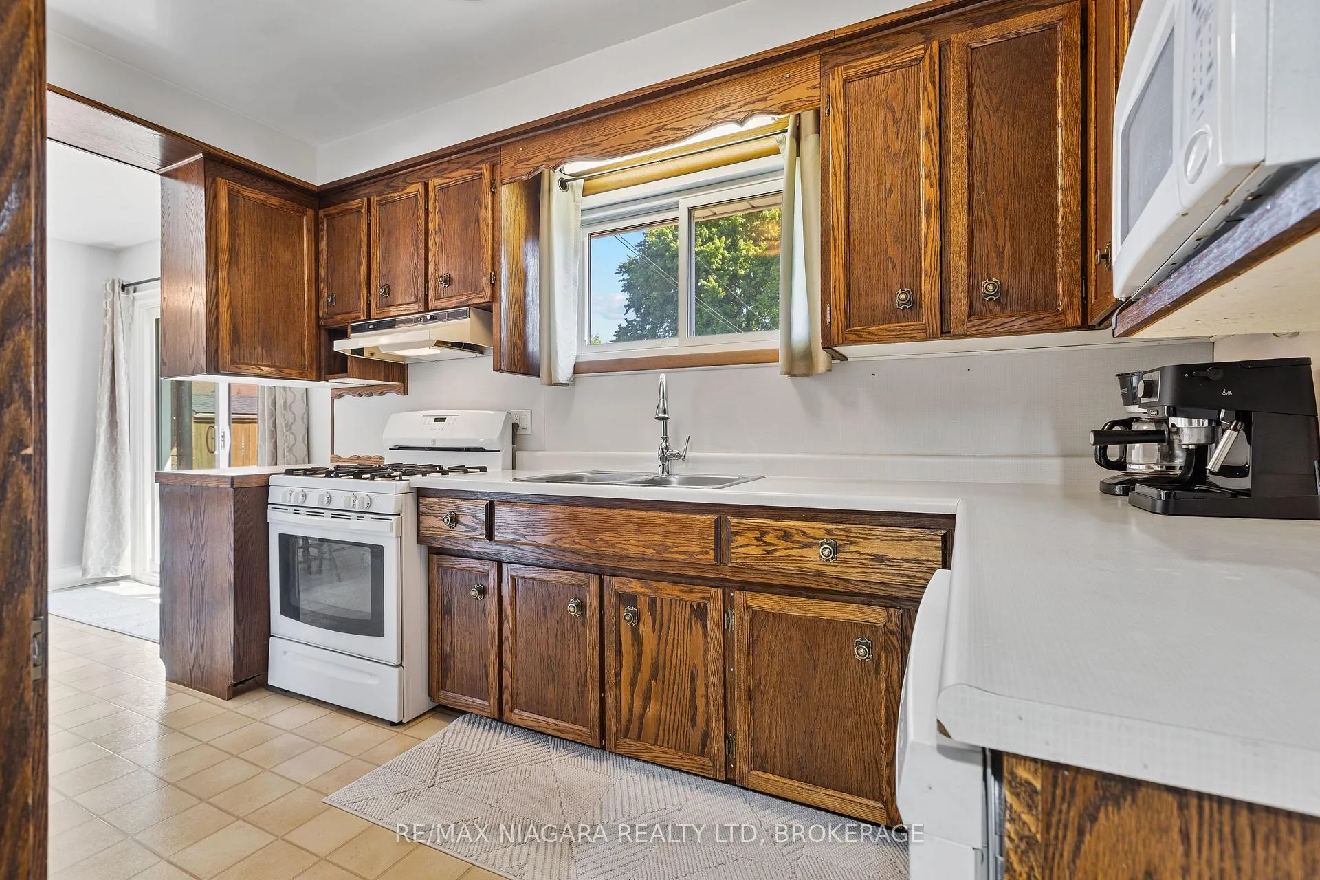 Photo 12 of 12 Claremount Circle, Welland, Prince Charles — HOMEH
