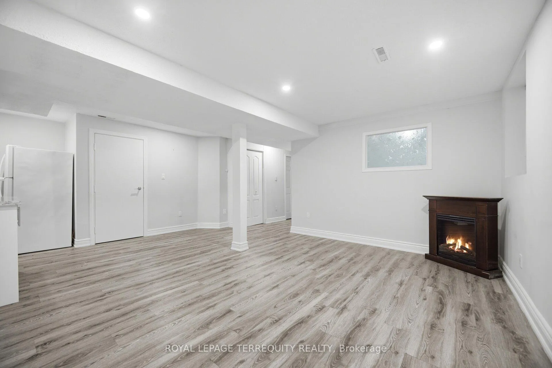 Photo 7 of Unit Lower Level, 28 Pennsylvania Avenue, Brampton, Fletcher's Creek South — HOMEH