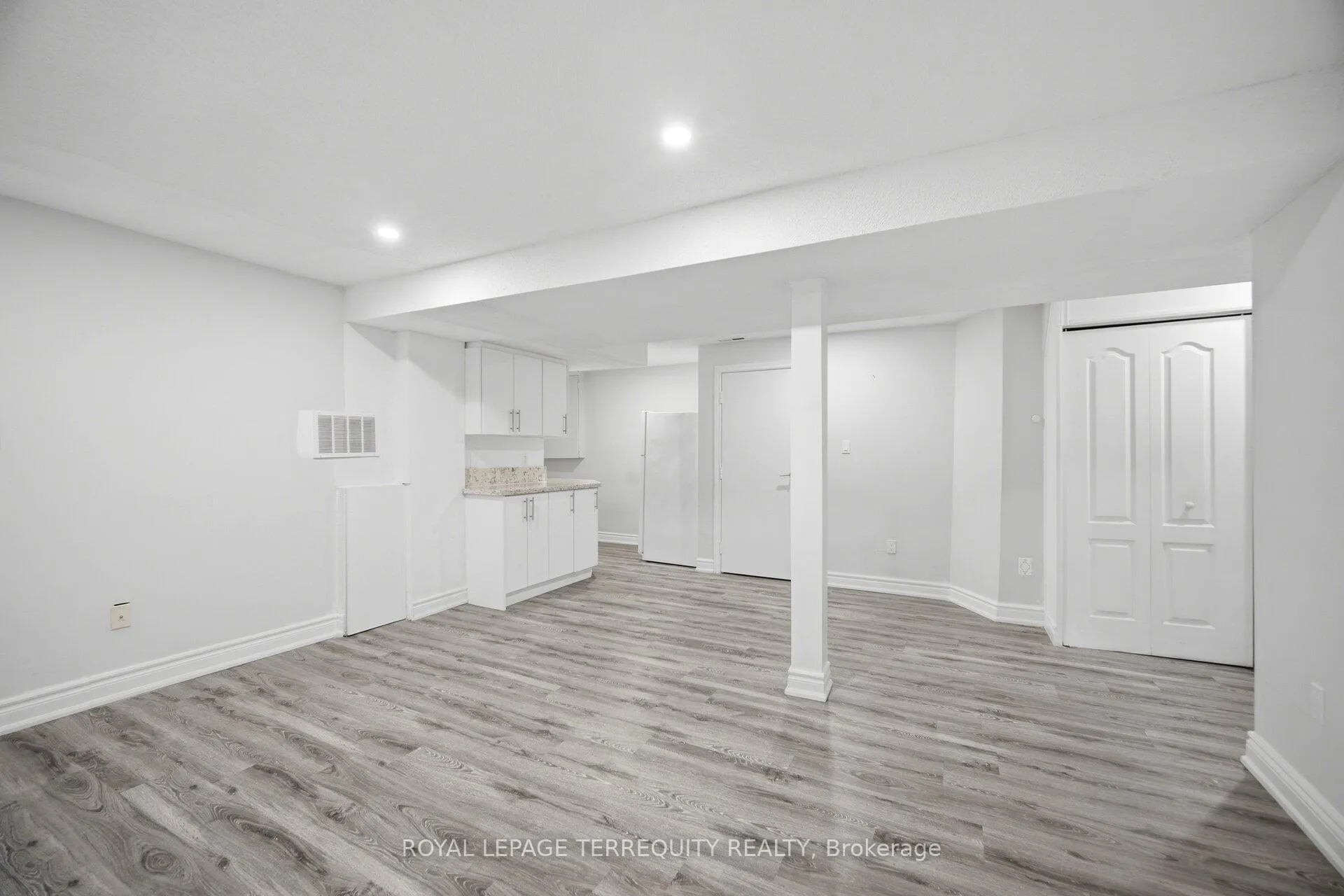 Photo 10 of Unit Lower Level, 28 Pennsylvania Avenue, Brampton, Fletcher's Creek South — HOMEH