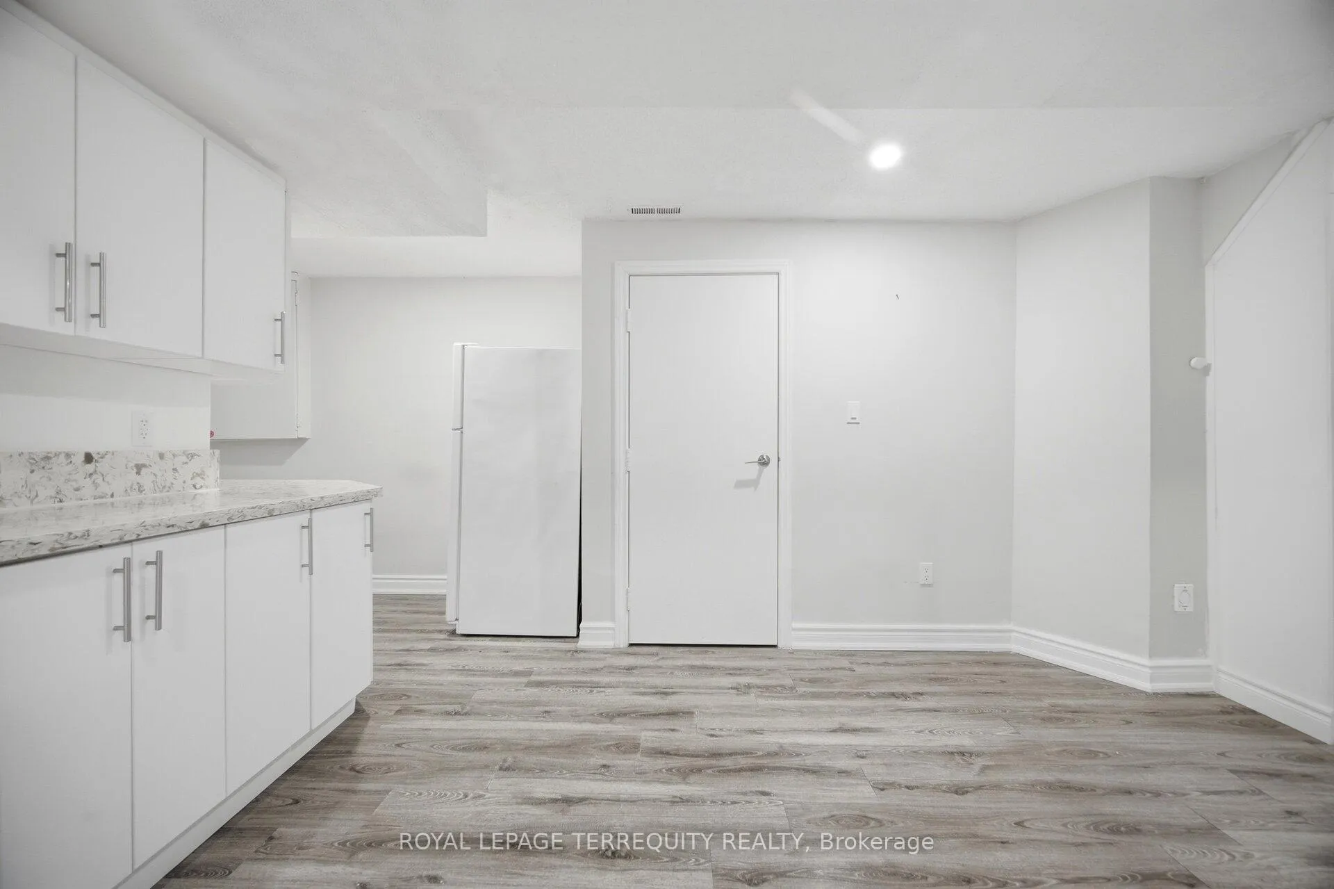 Photo 11 of Unit Lower Level, 28 Pennsylvania Avenue, Brampton, Fletcher's Creek South — HOMEH