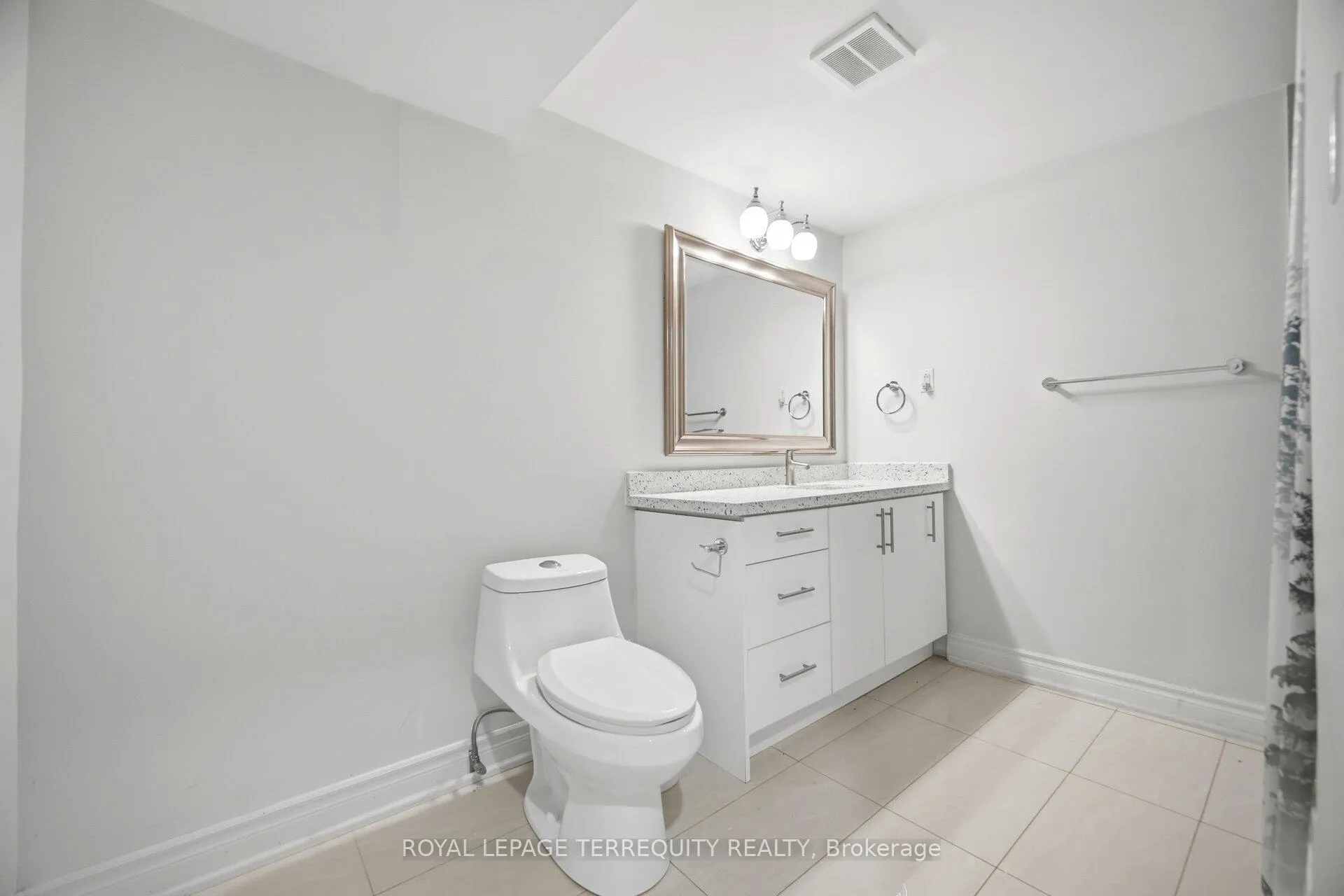 Photo 23 of Unit Lower Level, 28 Pennsylvania Avenue, Brampton, Fletcher's Creek South — HOMEH