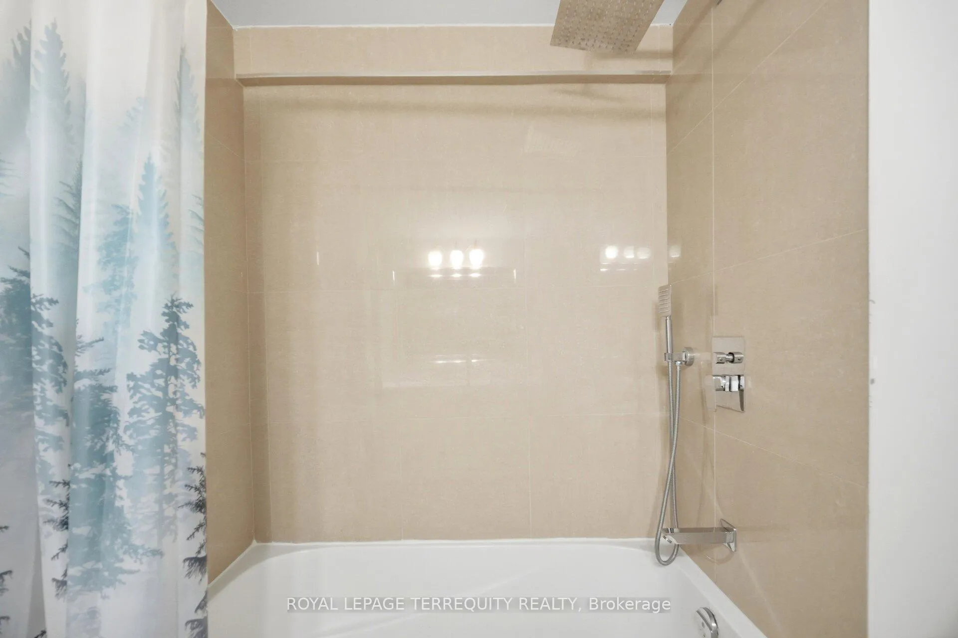 Photo 24 of Unit Lower Level, 28 Pennsylvania Avenue, Brampton, Fletcher's Creek South — HOMEH