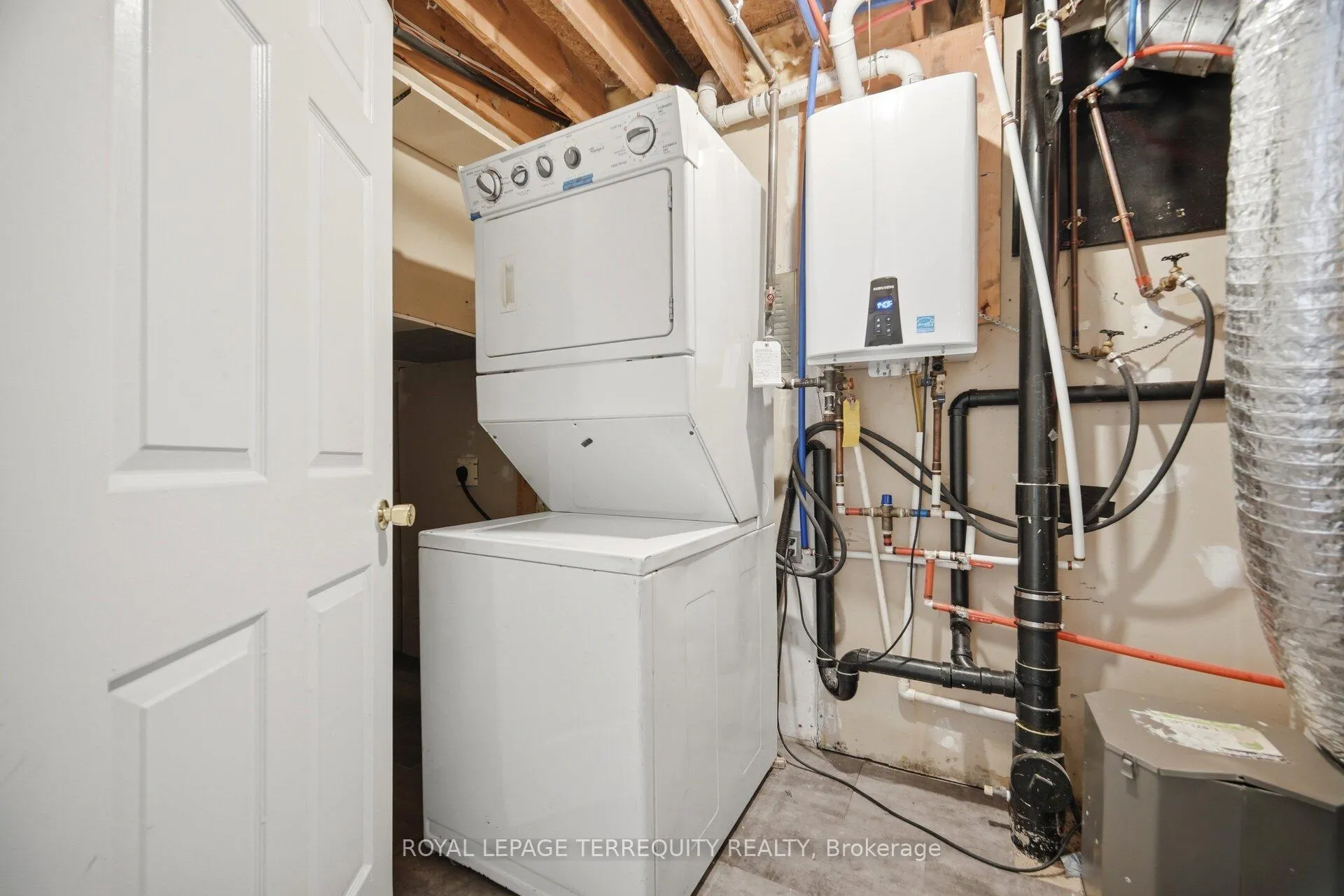 Photo 25 of Unit Lower Level, 28 Pennsylvania Avenue, Brampton, Fletcher's Creek South — HOMEH