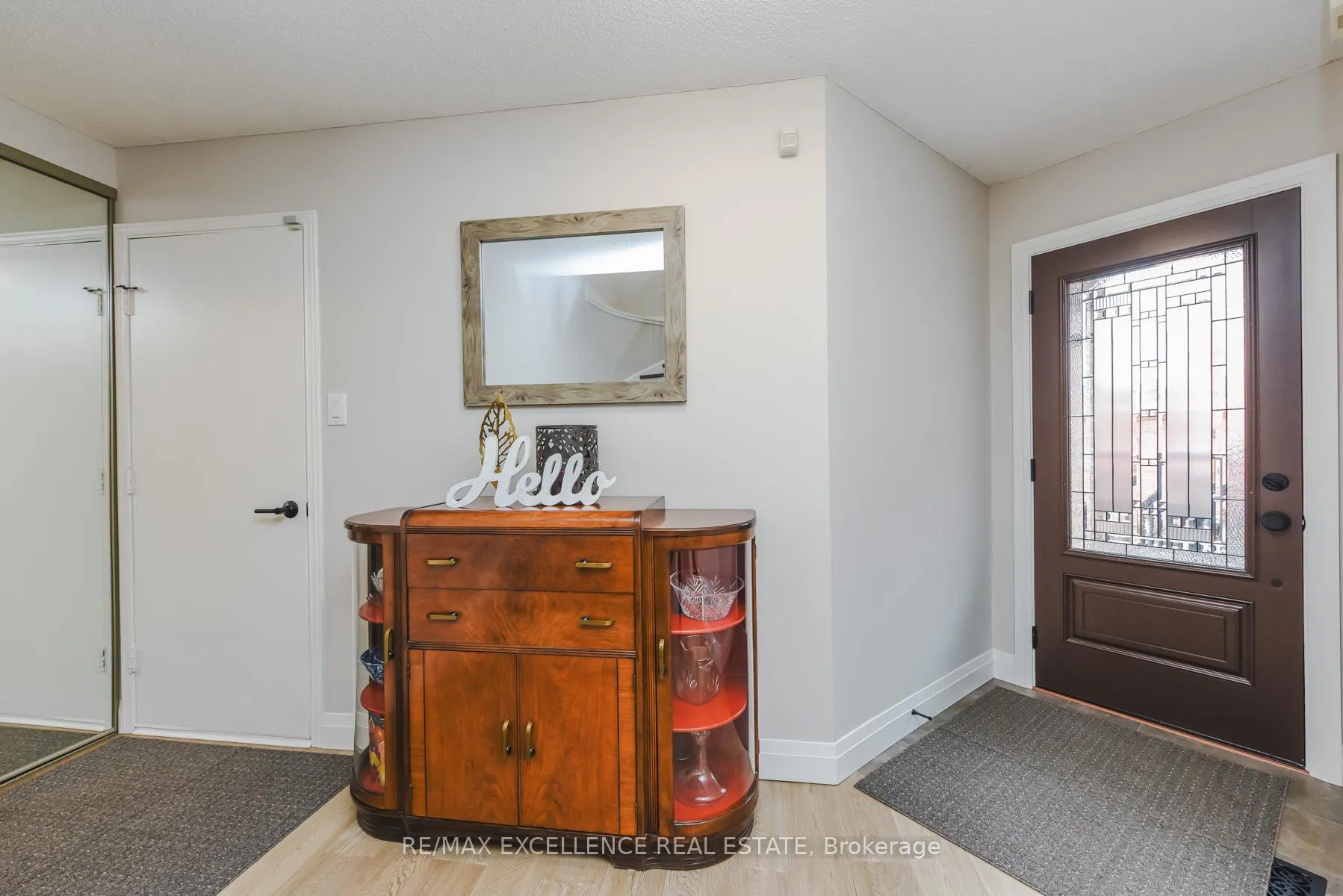 Photo 3 of 62 Atkins Circle, Brampton, Northwood Park — HOMEH