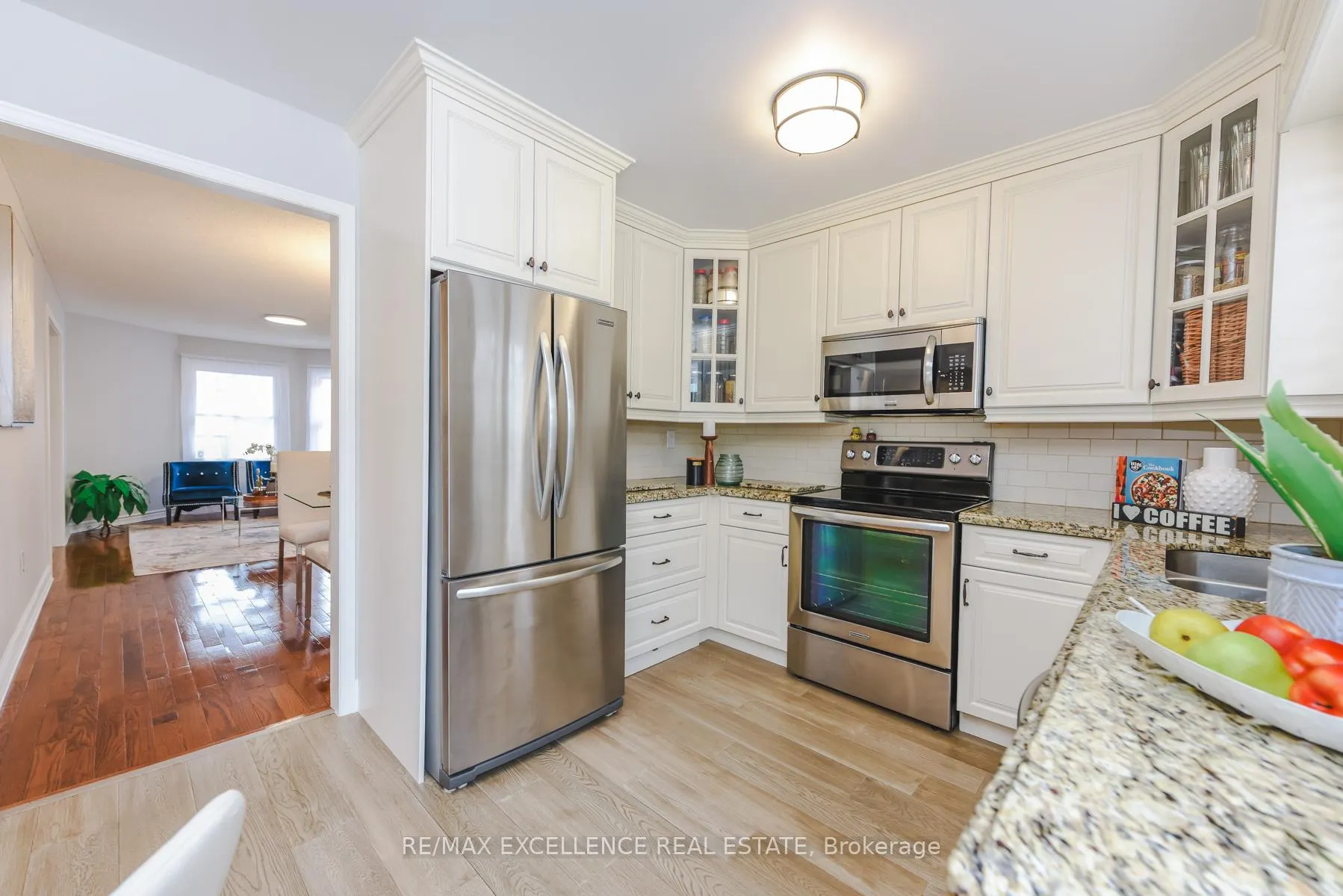 Photo 11 of 62 Atkins Circle, Brampton, Northwood Park — HOMEH