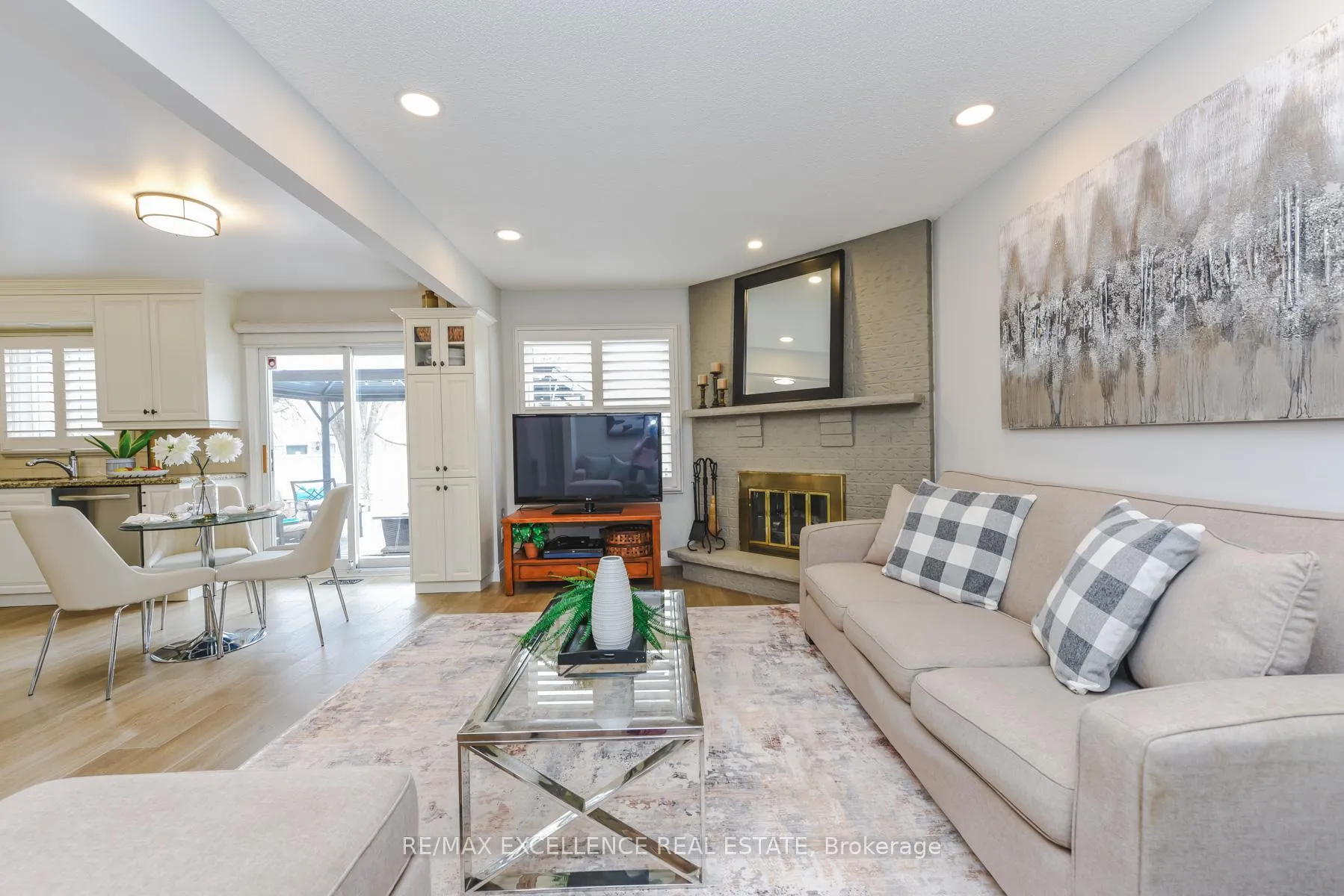 Photo 18 of 62 Atkins Circle, Brampton, Northwood Park — HOMEH
