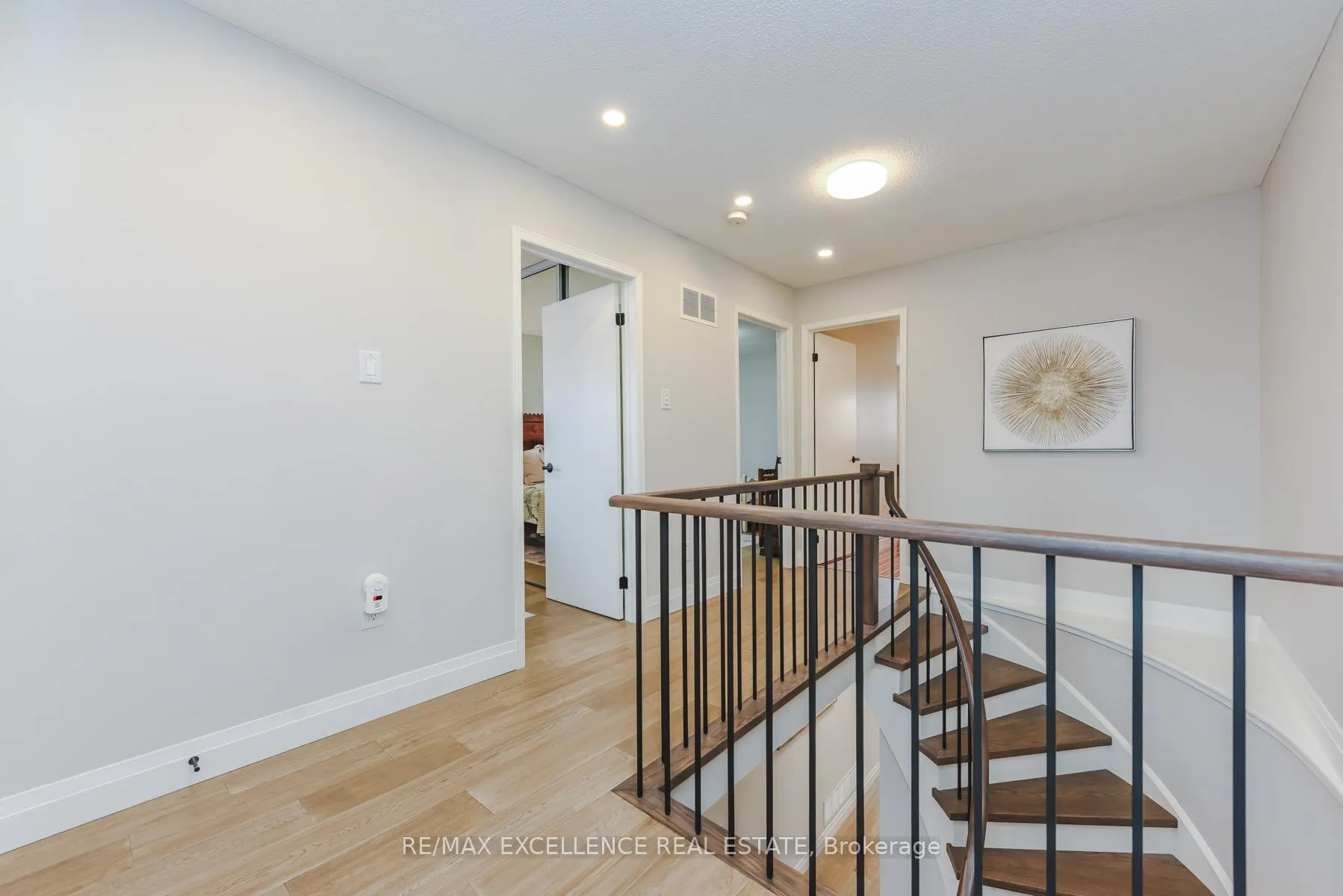 Photo 20 of 62 Atkins Circle, Brampton, Northwood Park — HOMEH