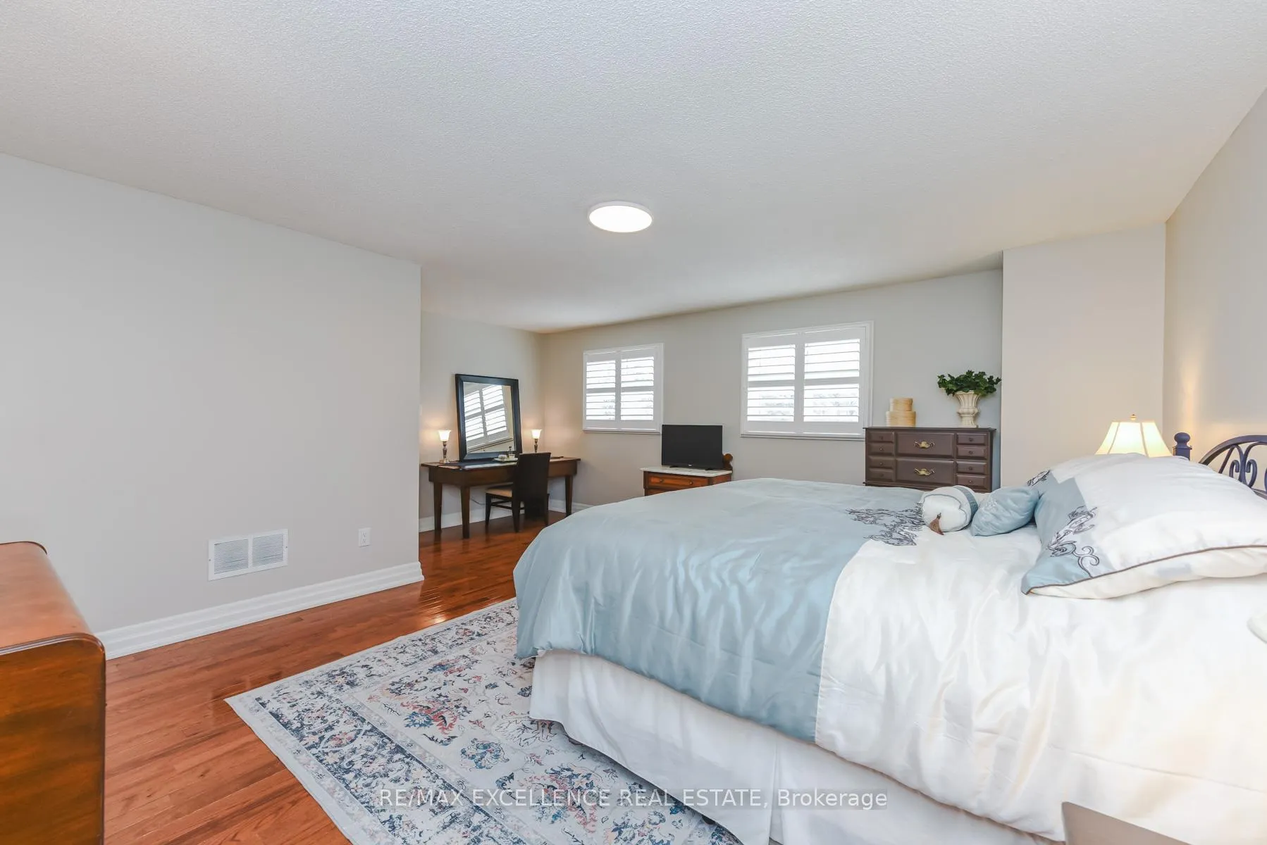 Photo 24 of 62 Atkins Circle, Brampton, Northwood Park — HOMEH