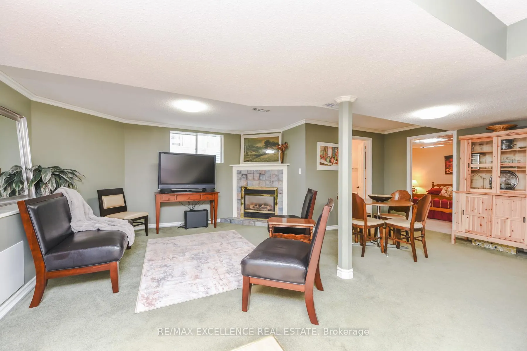 Photo 38 of 62 Atkins Circle, Brampton, Northwood Park — HOMEH