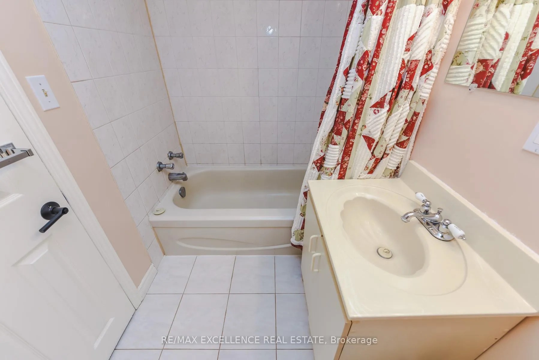 Photo 41 of 62 Atkins Circle, Brampton, Northwood Park — HOMEH