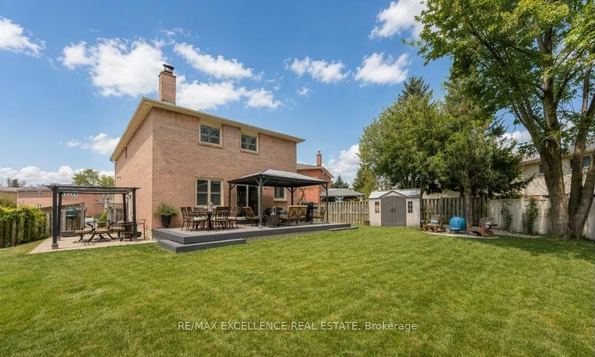 Photo 45 of 62 Atkins Circle, Brampton, Northwood Park — HOMEH