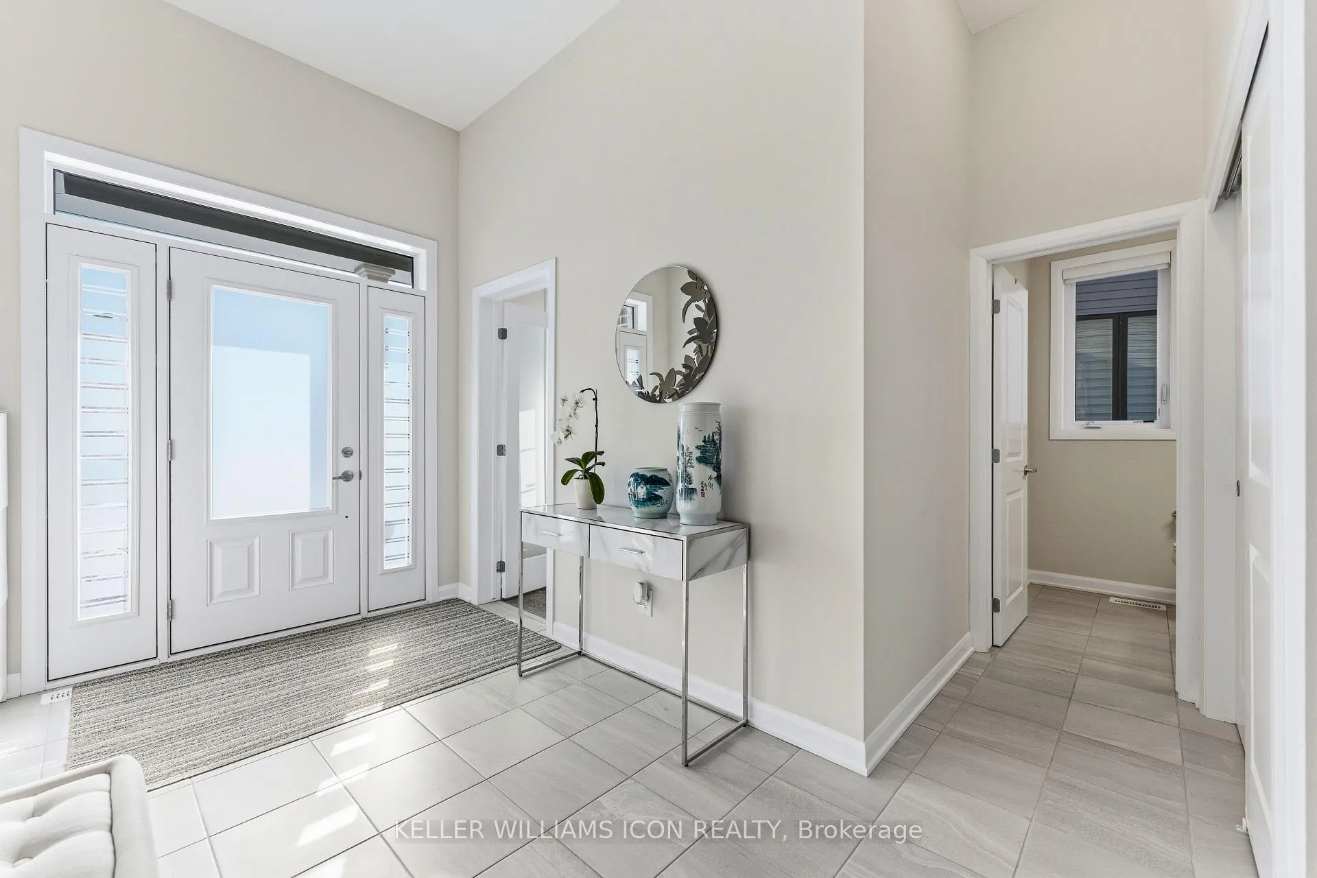 Photo 4 of 352 Cloyne Crescent, Ottawa, Barrhaven - Half Moon Bay — HOMEH