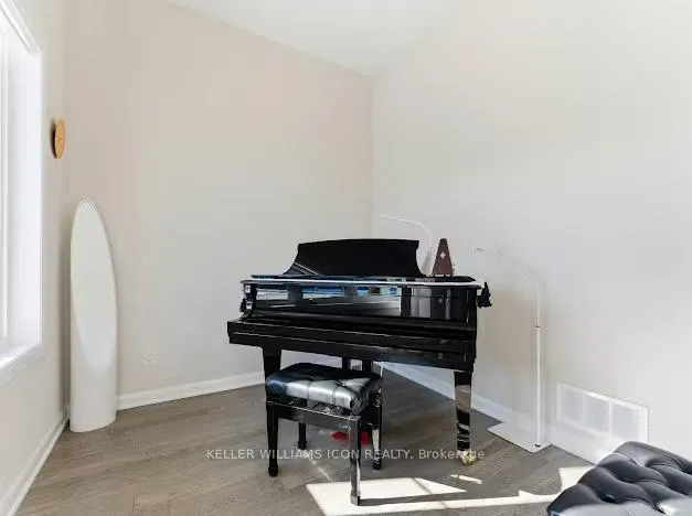 Photo 6 of 352 Cloyne Crescent, Ottawa, Barrhaven - Half Moon Bay — HOMEH