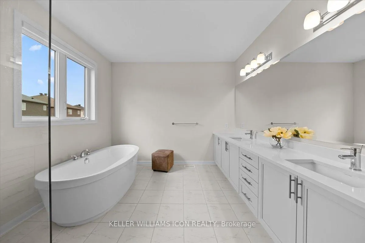 Photo 31 of 352 Cloyne Crescent, Ottawa, Barrhaven - Half Moon Bay — HOMEH