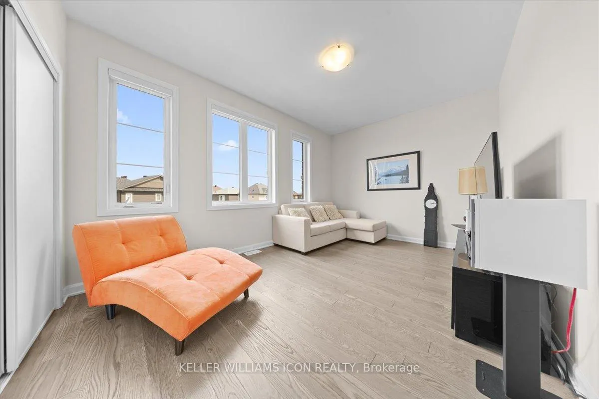 Photo 37 of 352 Cloyne Crescent, Ottawa, Barrhaven - Half Moon Bay — HOMEH