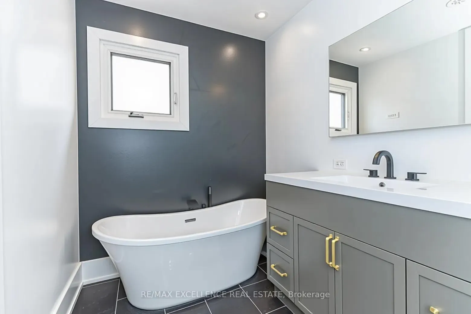 Photo 26 of 2 Pebble Beach Court, Brampton, Northgate — HOMEH