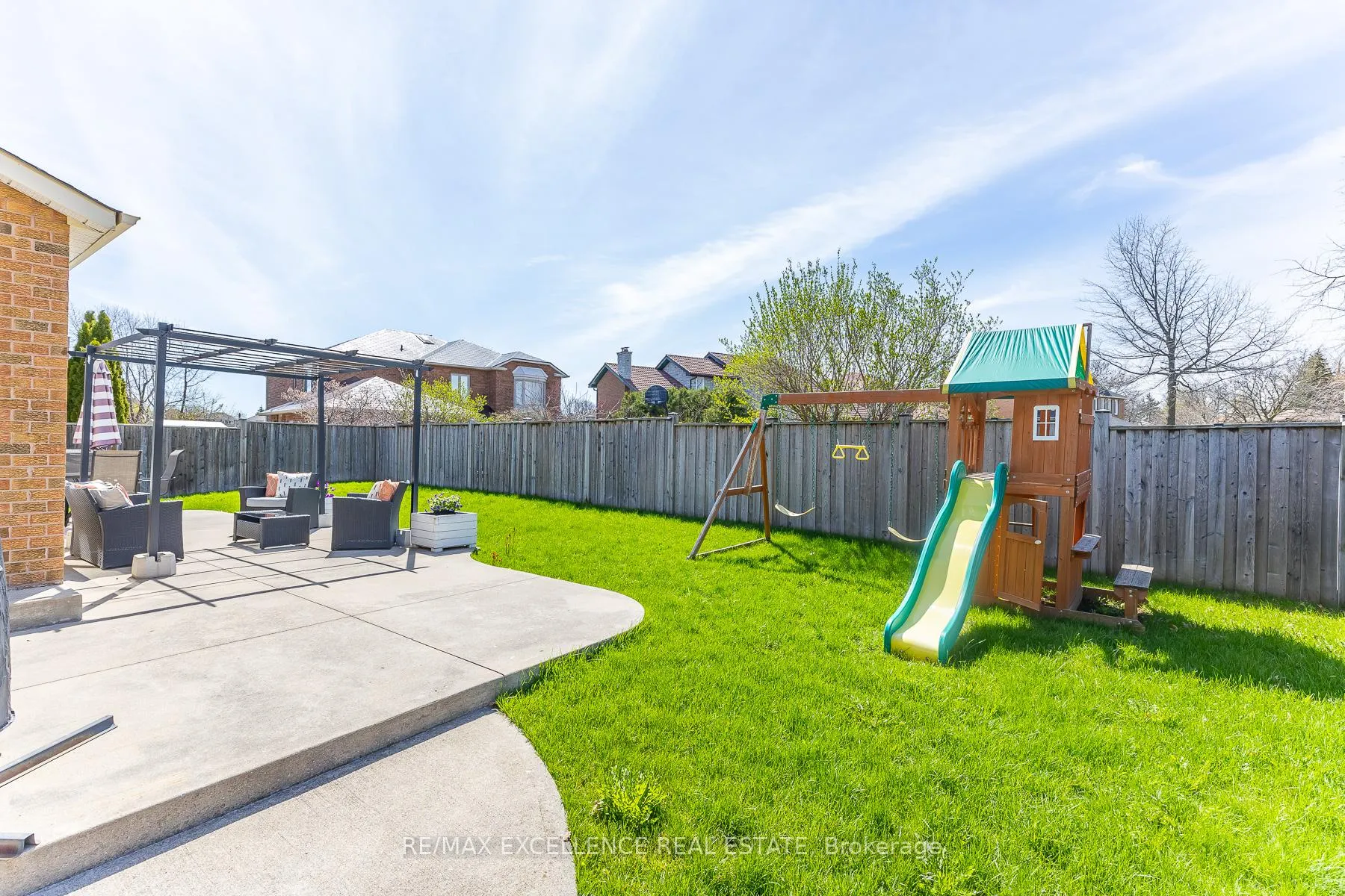 Photo 45 of 2 Pebble Beach Court, Brampton, Northgate — HOMEH
