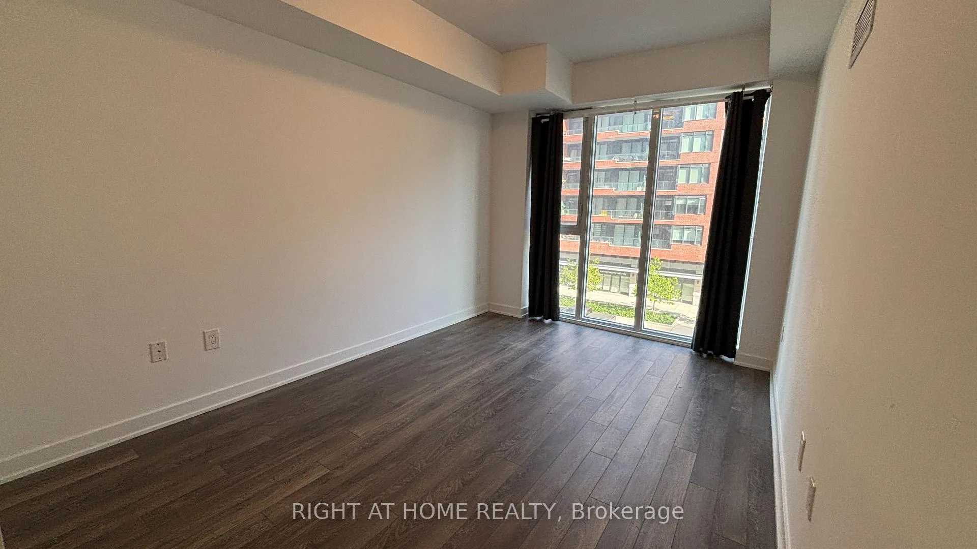 Photo 9 of Unit 311, 100 Eagle Rock Way, Vaughan, Rural Vaughan — HOMEH