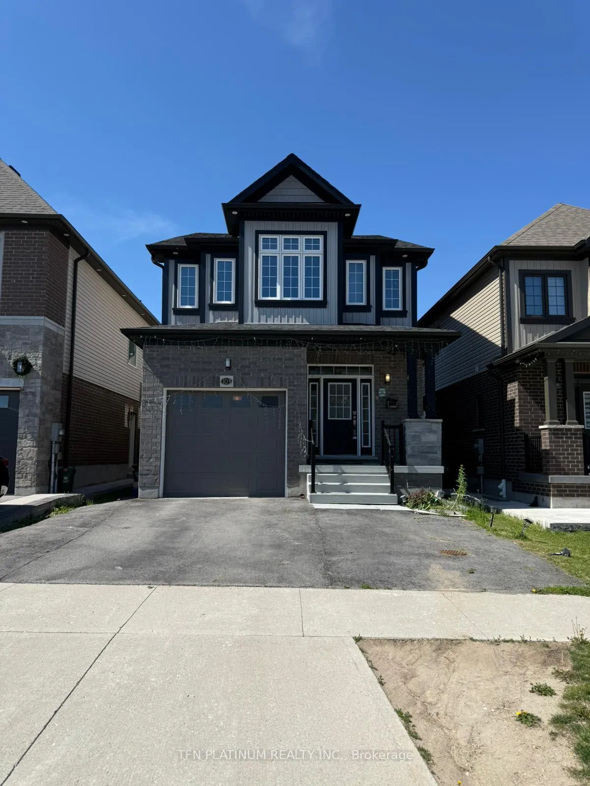 Photo 1 of 103 Monarch Woods Drive, Kitchener — HOMEH