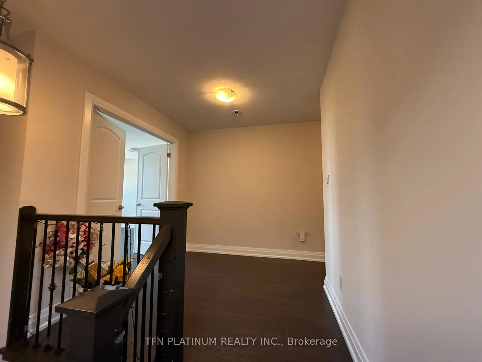 Photo 9 of 103 Monarch Woods Drive, Kitchener — HOMEH