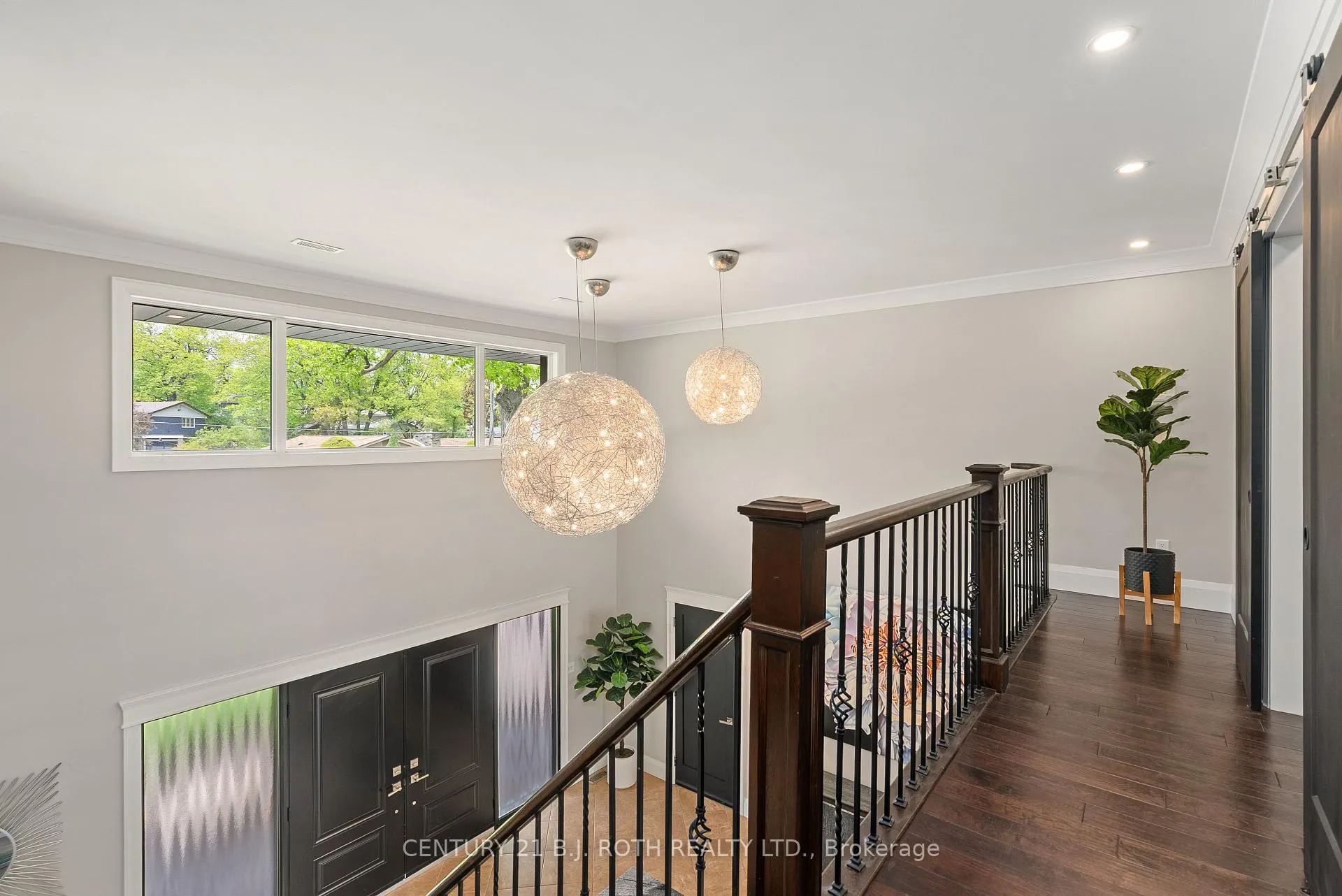 Photo 17 of 29 Castle Drive, Barrie, Sunnidale — HOMEH