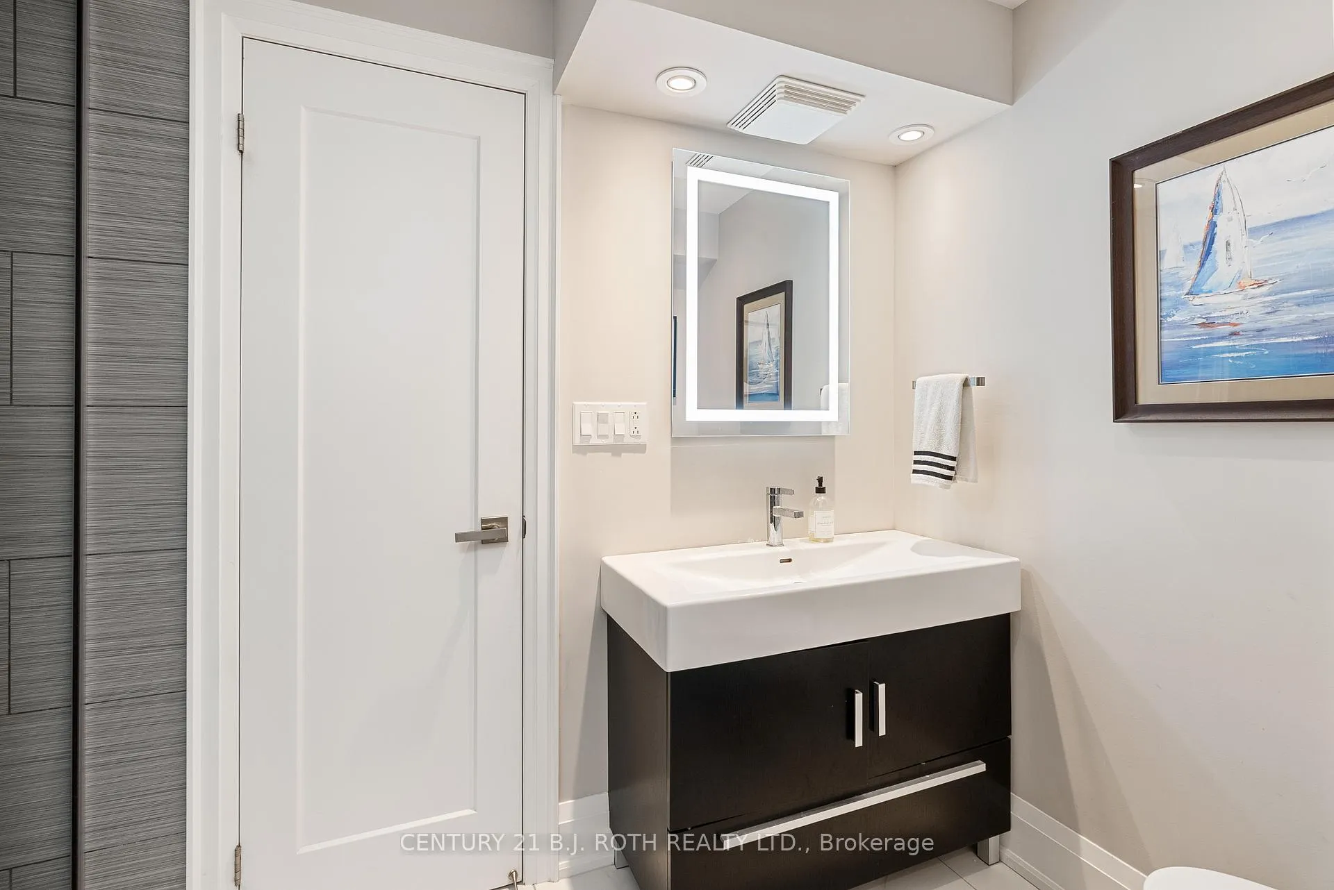 Photo 32 of 29 Castle Drive, Barrie, Sunnidale — HOMEH