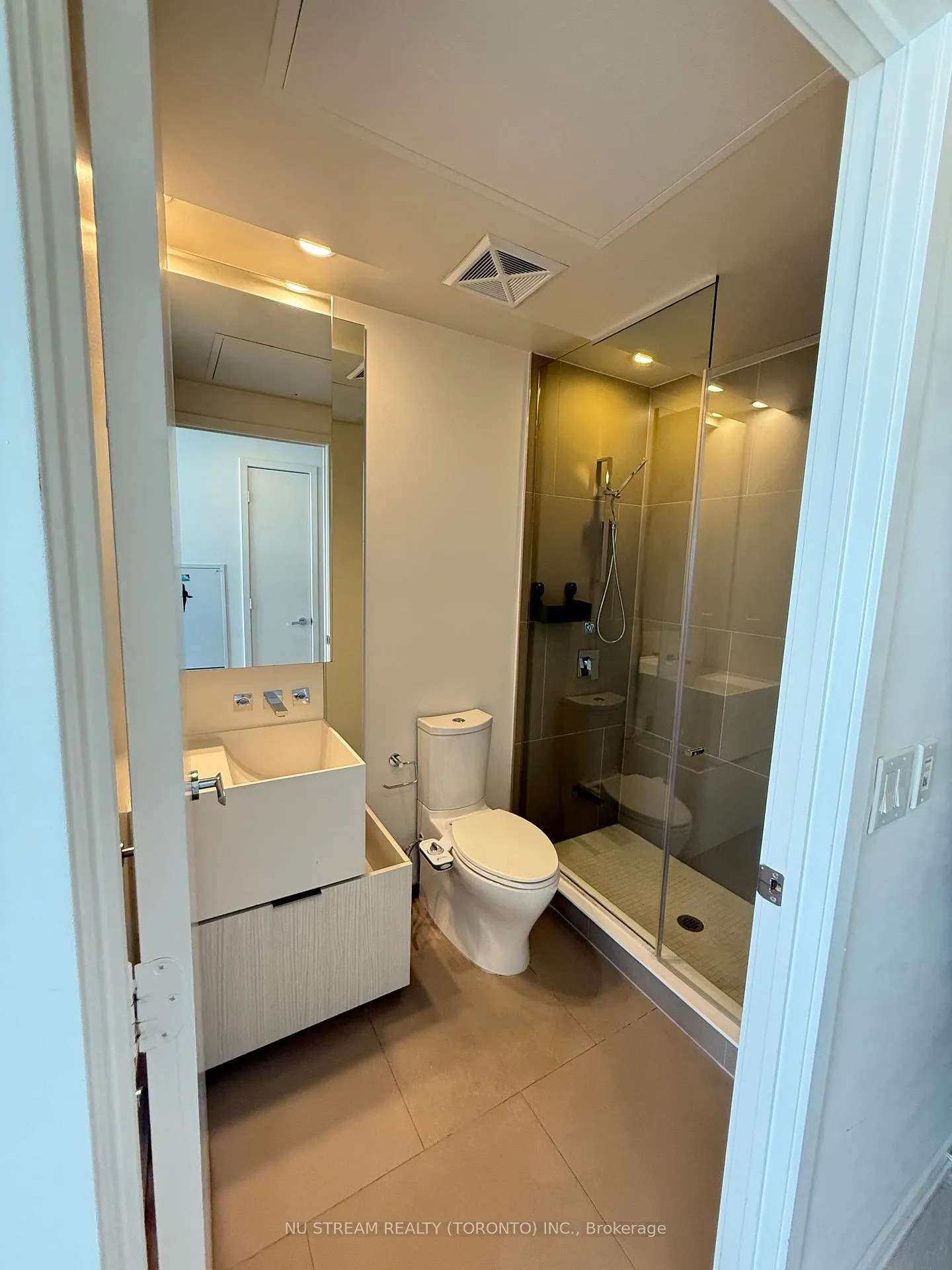 Photo 7 of Unit 6303, 1 Bloor Street E, Toronto, Church-Yonge Corridor — HOMEH