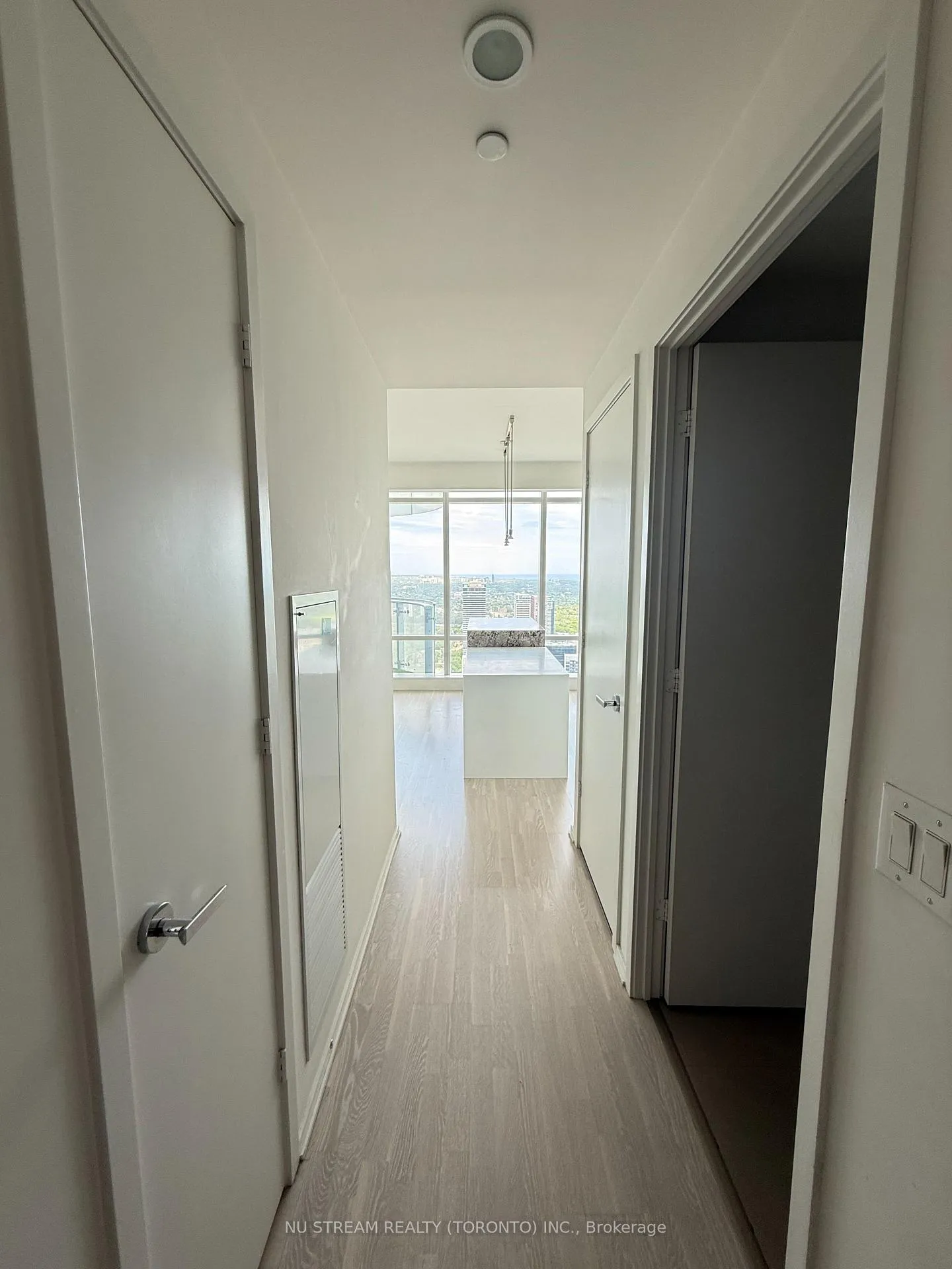 Photo 8 of Unit 6303, 1 Bloor Street E, Toronto, Church-Yonge Corridor — HOMEH
