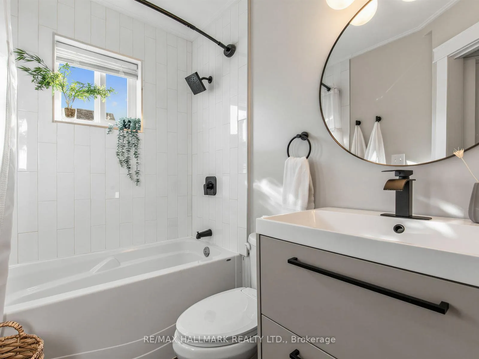 Photo 34 of 4A Midburn Avenue, Toronto, Crescent Town — HOMEH