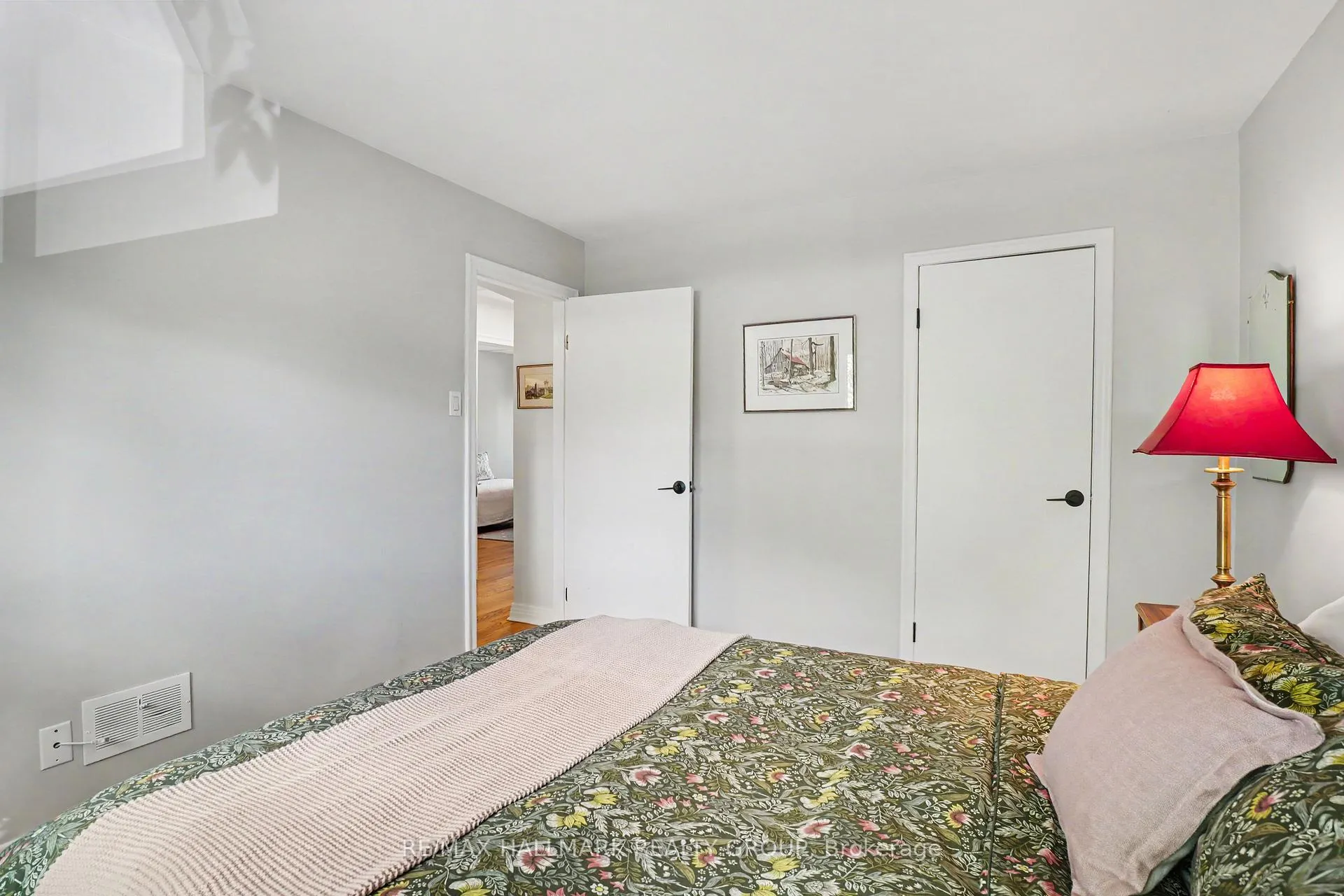 Photo 25 of 371 Sunnyside Avenue, Ottawa, Old Ottawa South — HOMEH