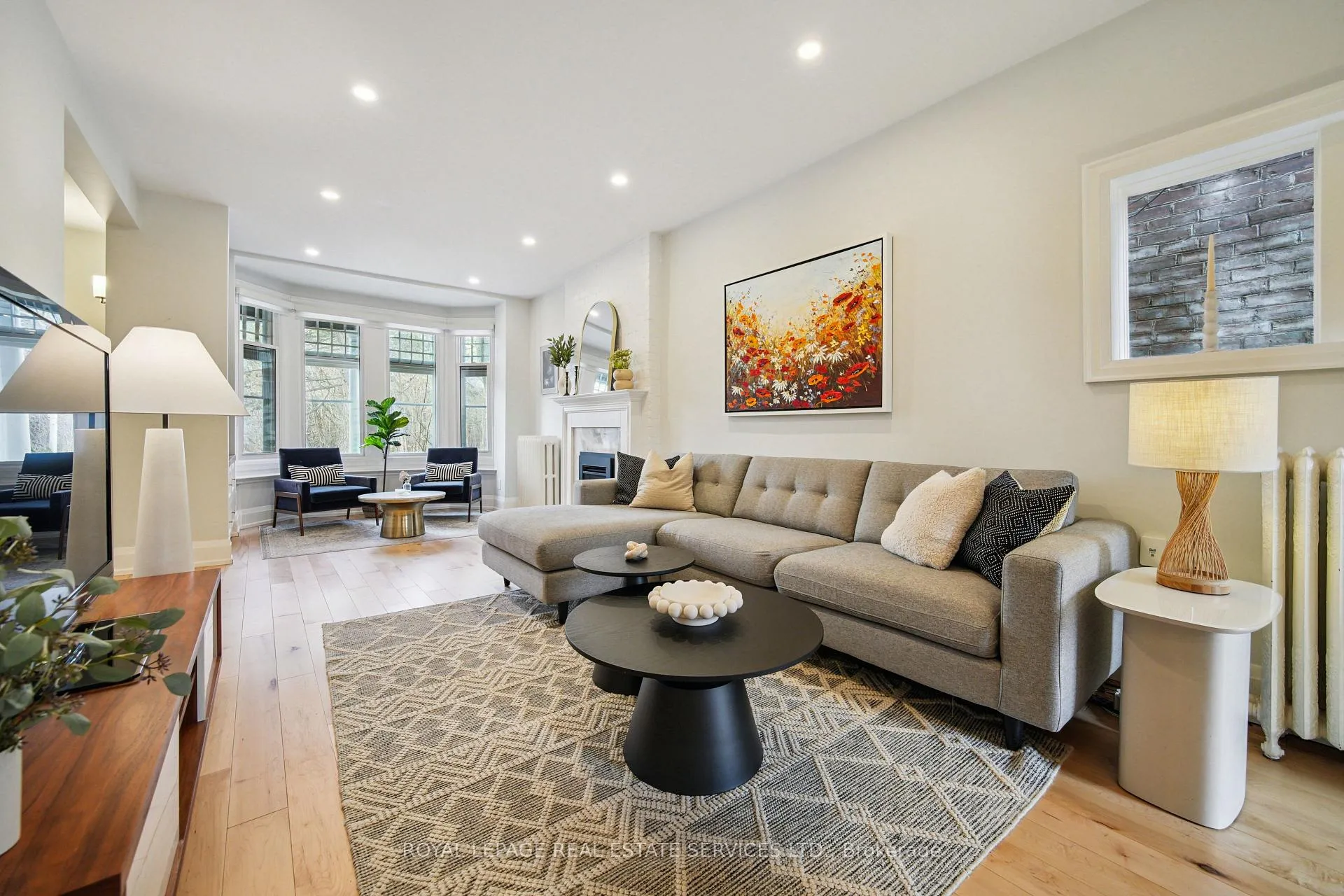 Photo 9 of 29 Parkside Drive, Toronto, High Park-Swansea — HOMEH