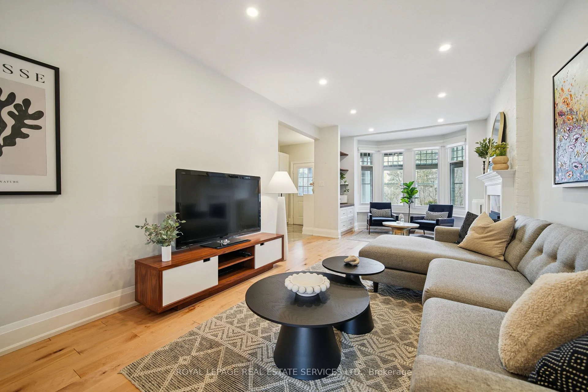 Photo 10 of 29 Parkside Drive, Toronto, High Park-Swansea — HOMEH