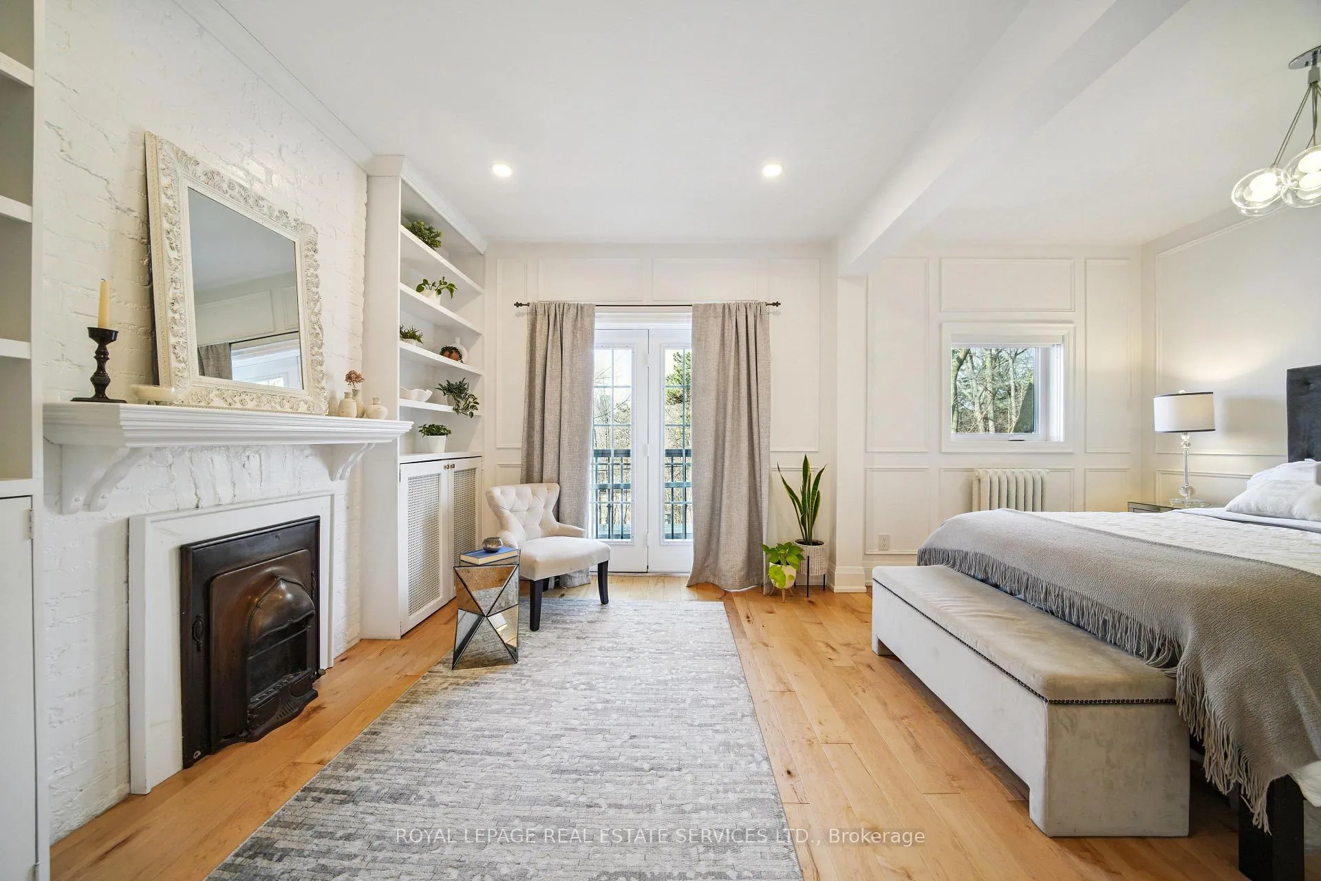 Photo 21 of 29 Parkside Drive, Toronto, High Park-Swansea — HOMEH