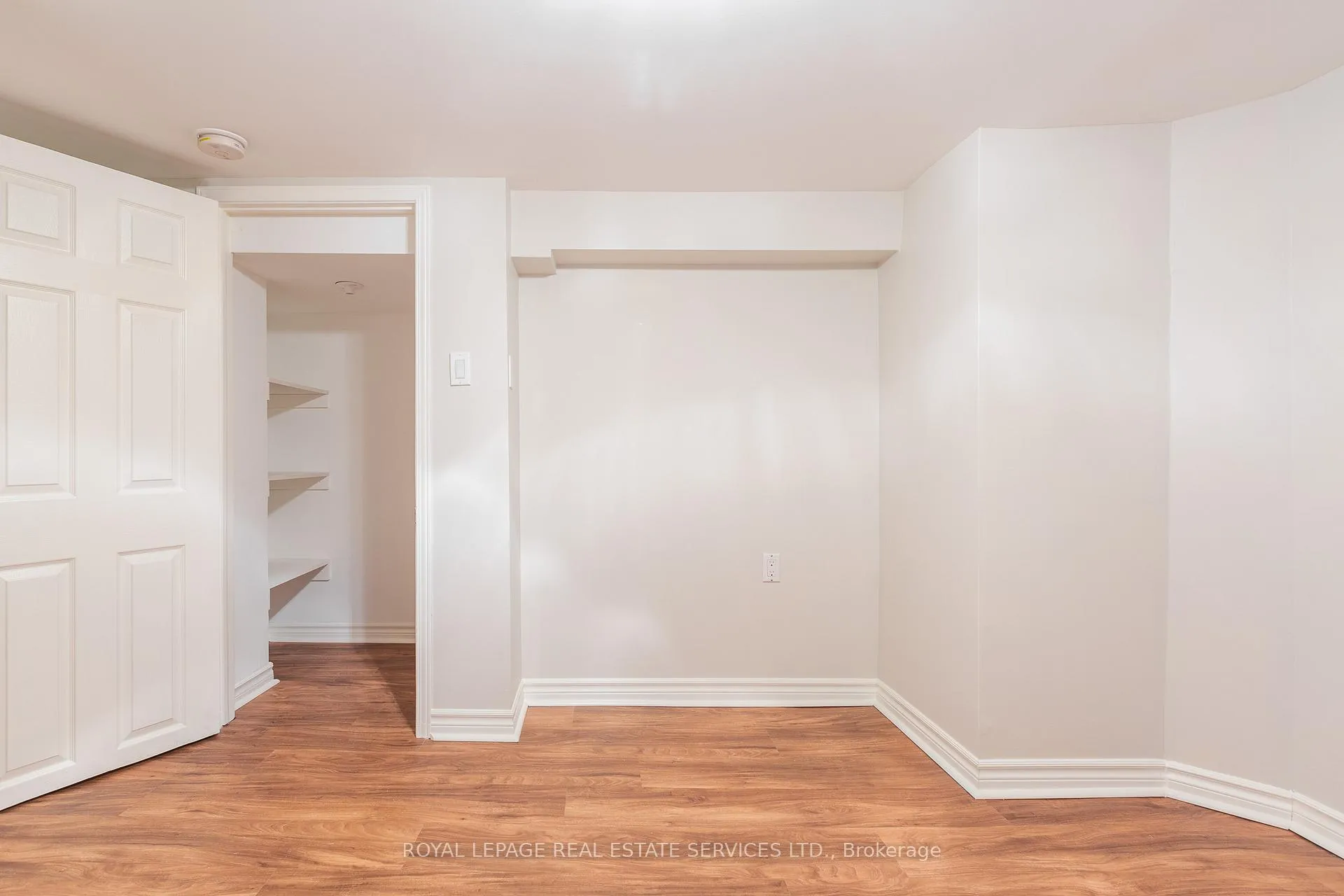 Photo 38 of 29 Parkside Drive, Toronto, High Park-Swansea — HOMEH