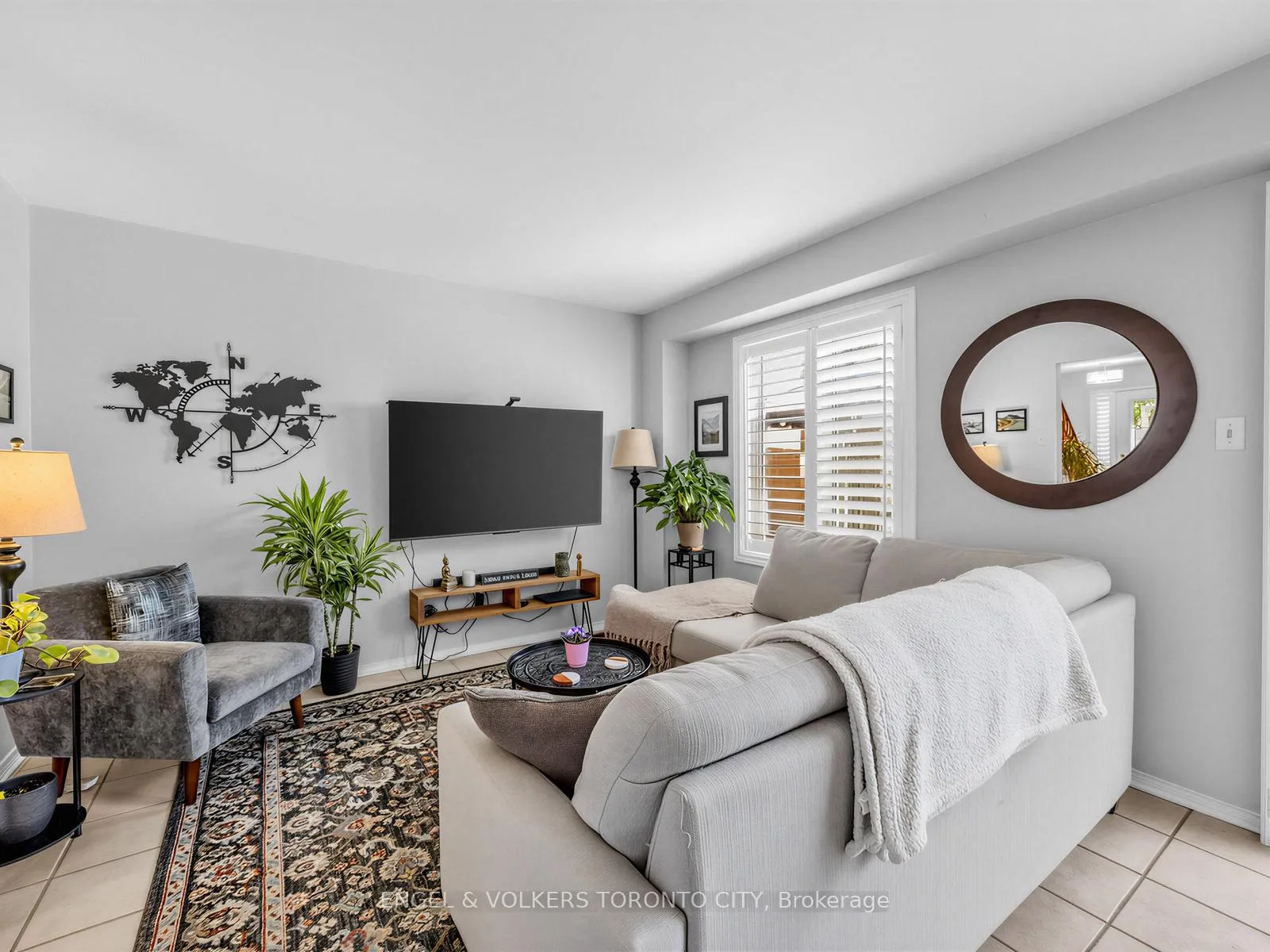 Photo 11 of 15 Fulton Crescent, Whitby, Williamsburg — HOMEH
