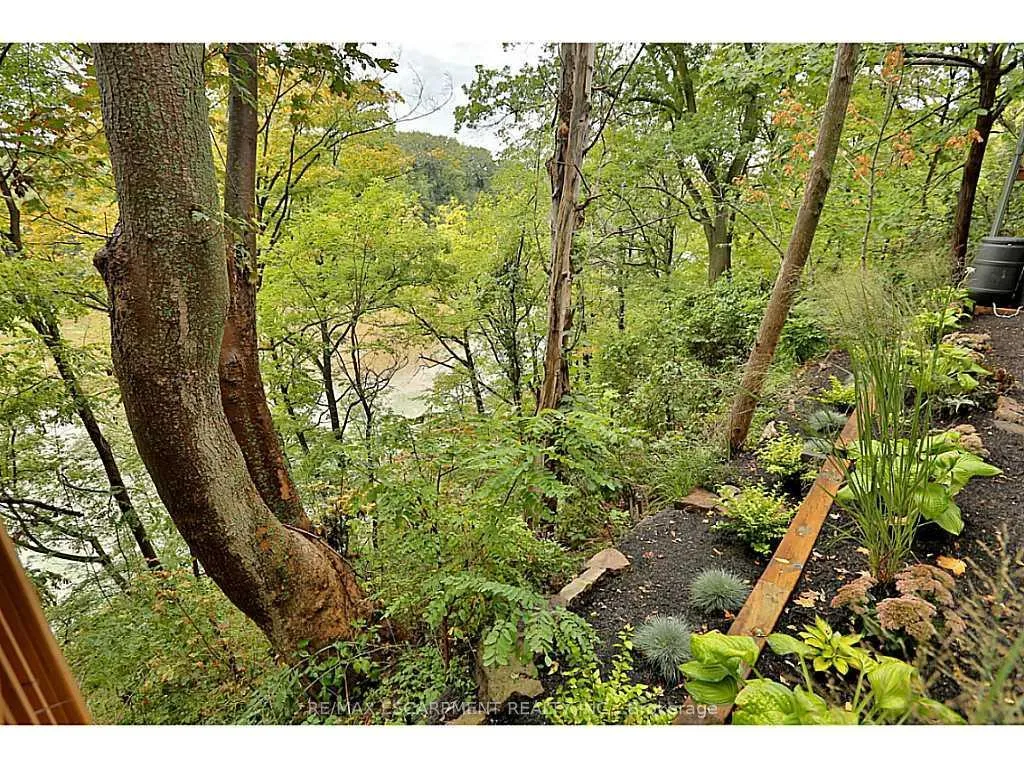 Photo 21 of 1276 Spring Gardens Road, Burlington, Bayview — HOMEH