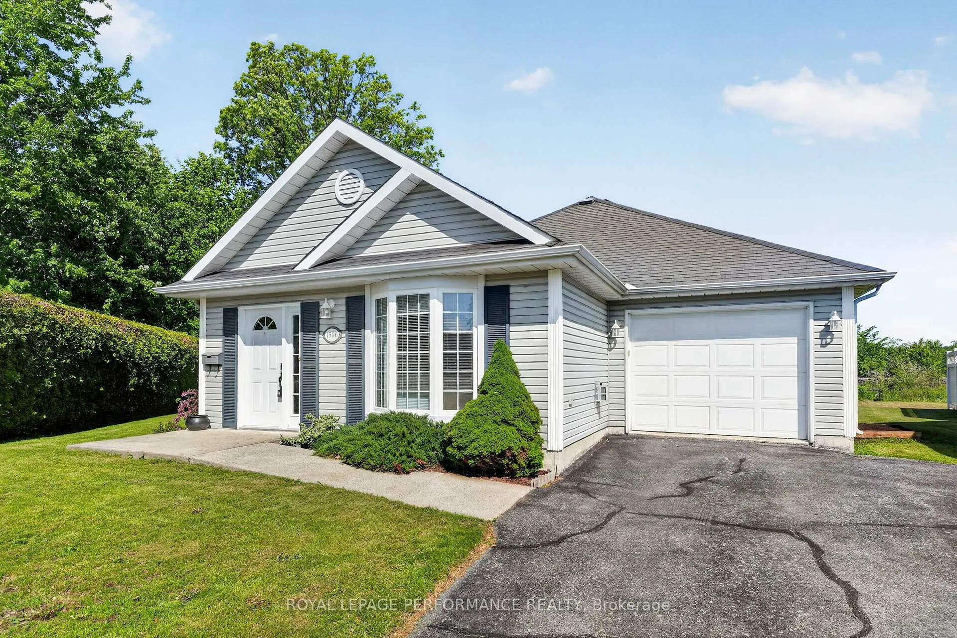 Photo 3 of 1506 Frank Court, Cornwall — HOMEH