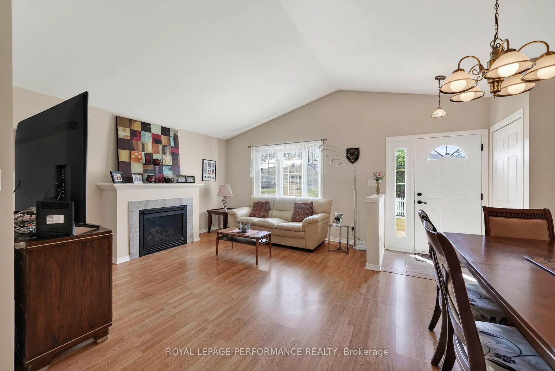 Photo 7 of 1506 Frank Court, Cornwall — HOMEH