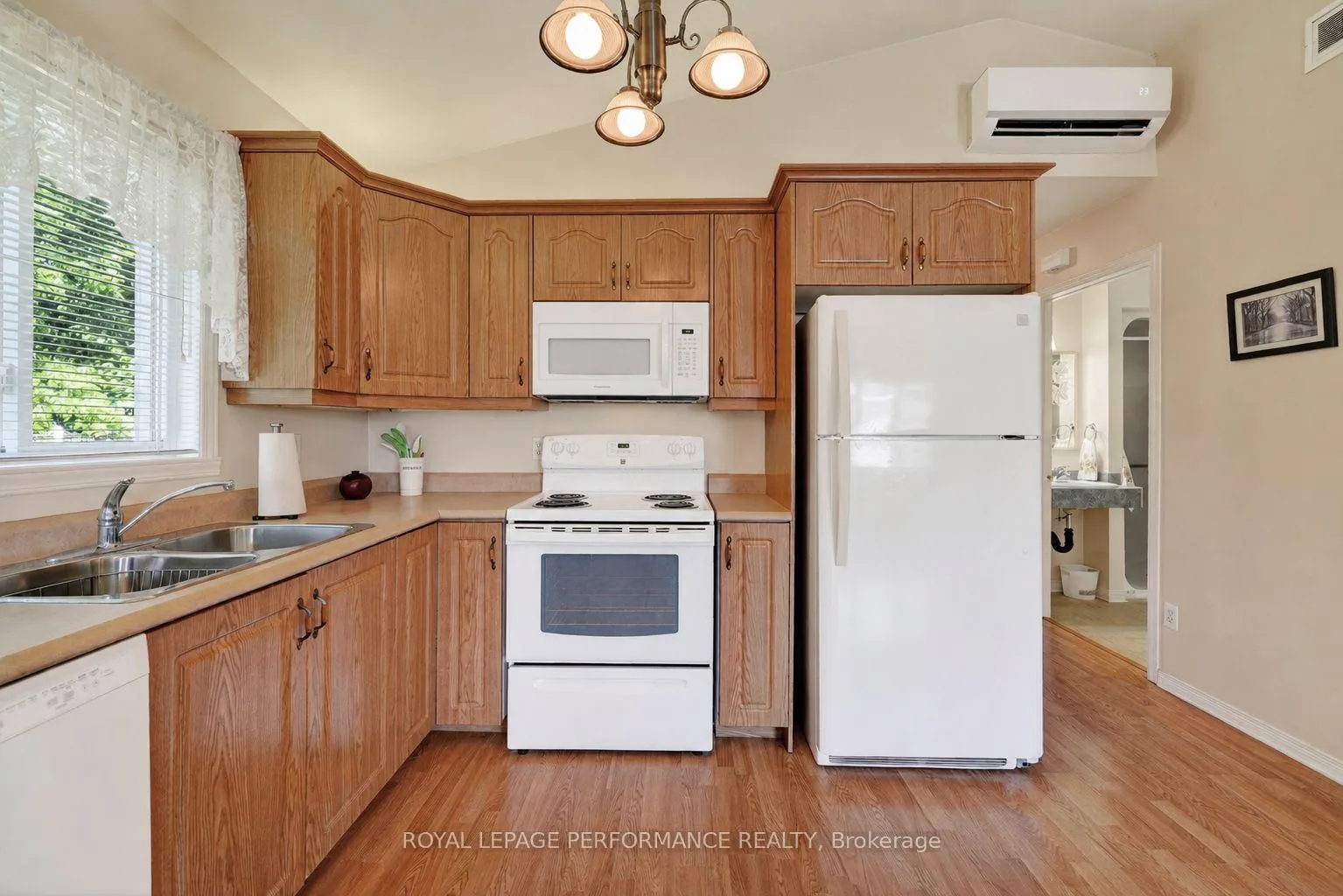 Photo 13 of 1506 Frank Court, Cornwall — HOMEH
