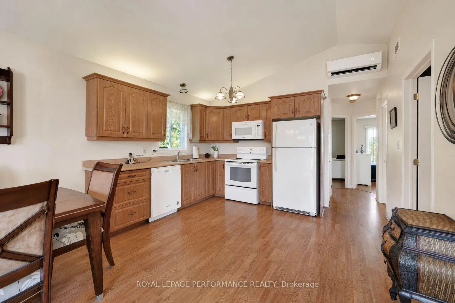 Photo 14 of 1506 Frank Court, Cornwall — HOMEH