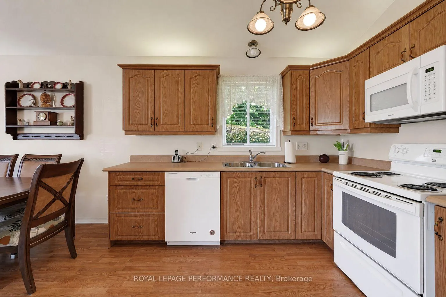 Photo 15 of 1506 Frank Court, Cornwall — HOMEH