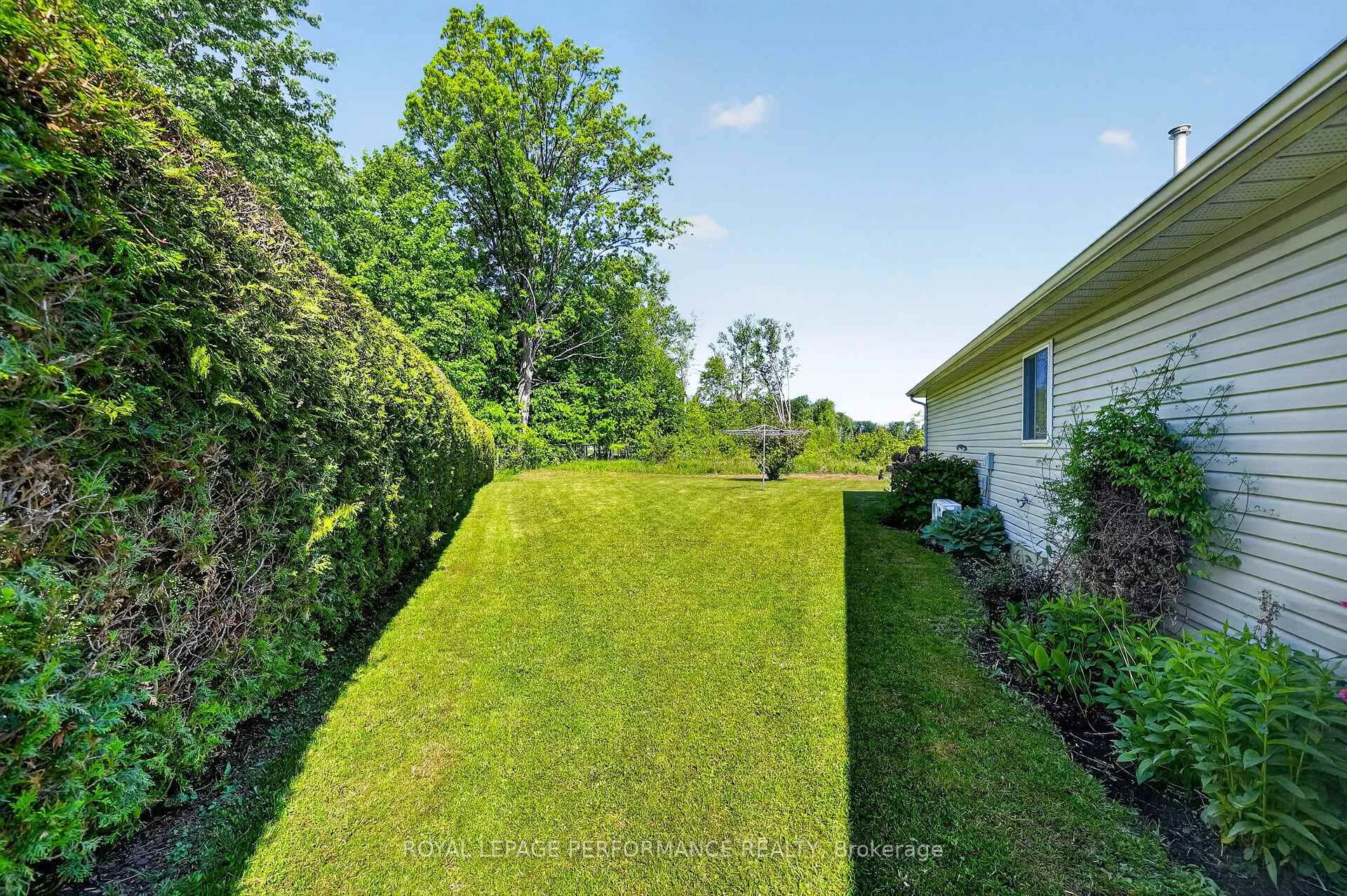 Photo 24 of 1506 Frank Court, Cornwall — HOMEH