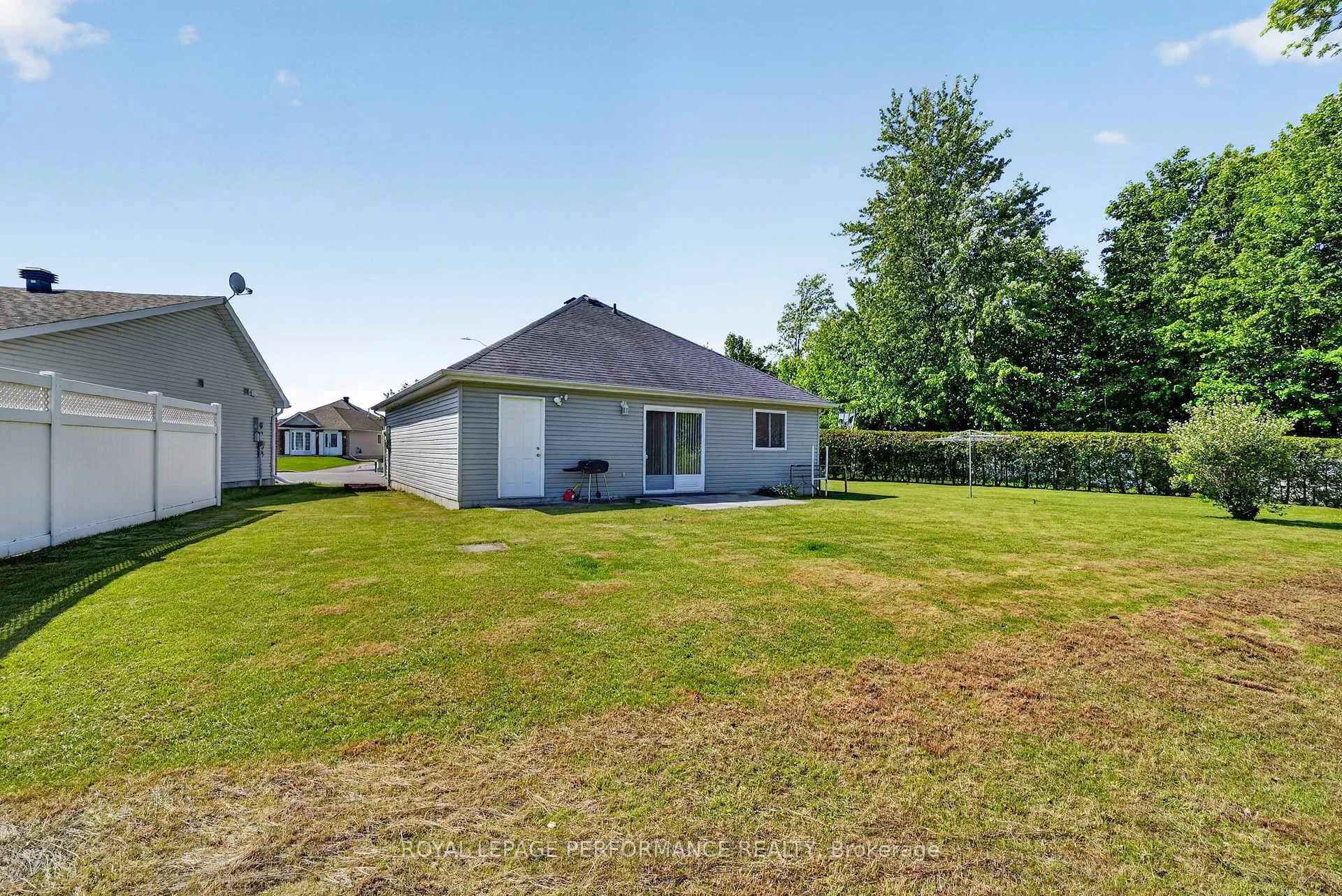Photo 26 of 1506 Frank Court, Cornwall — HOMEH