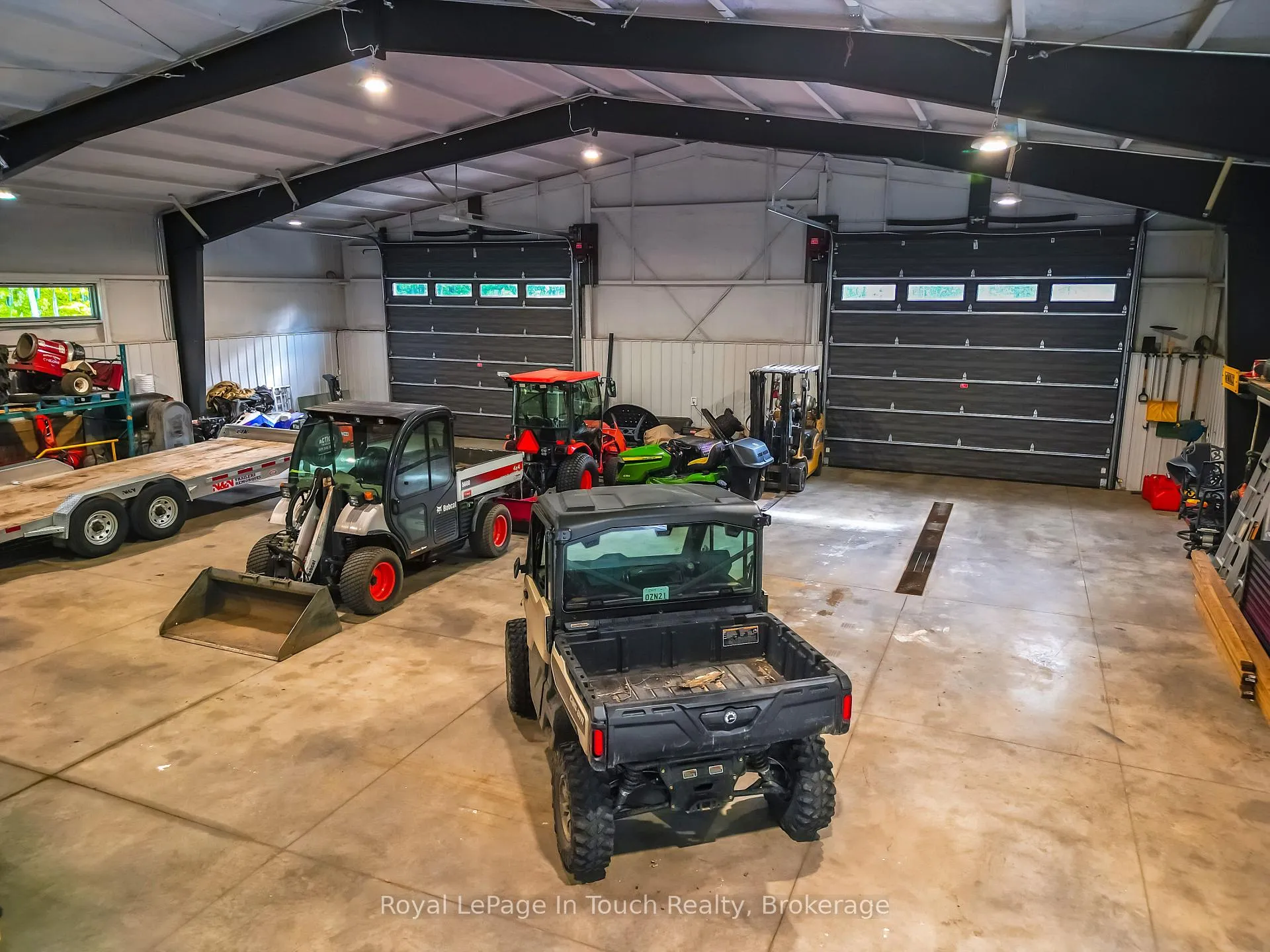 Photo 18 of 1388 Cedarpoint Road, Tiny, Rural Tiny — HOMEH