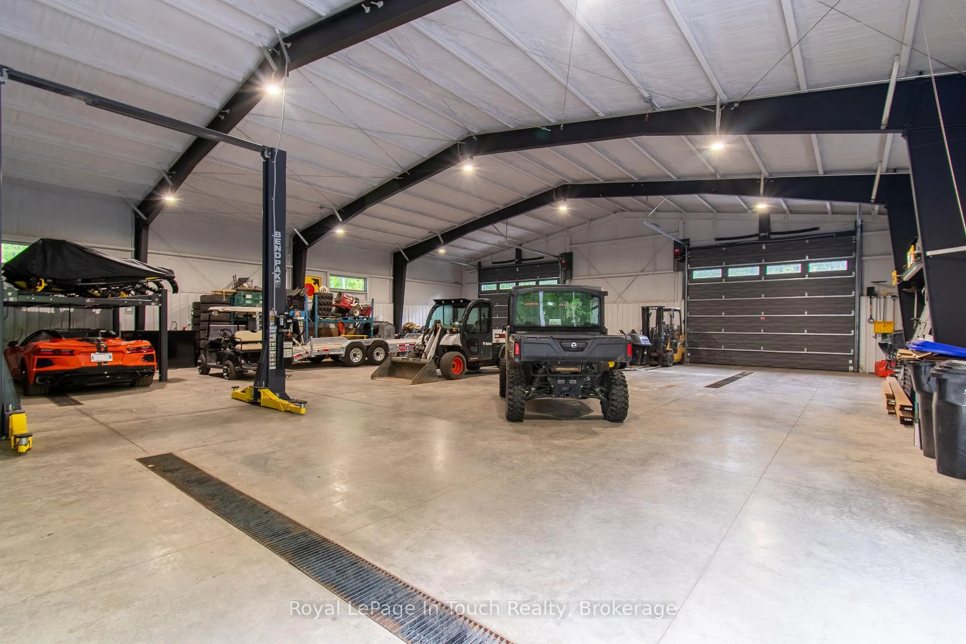 Photo 20 of 1388 Cedarpoint Road, Tiny, Rural Tiny — HOMEH