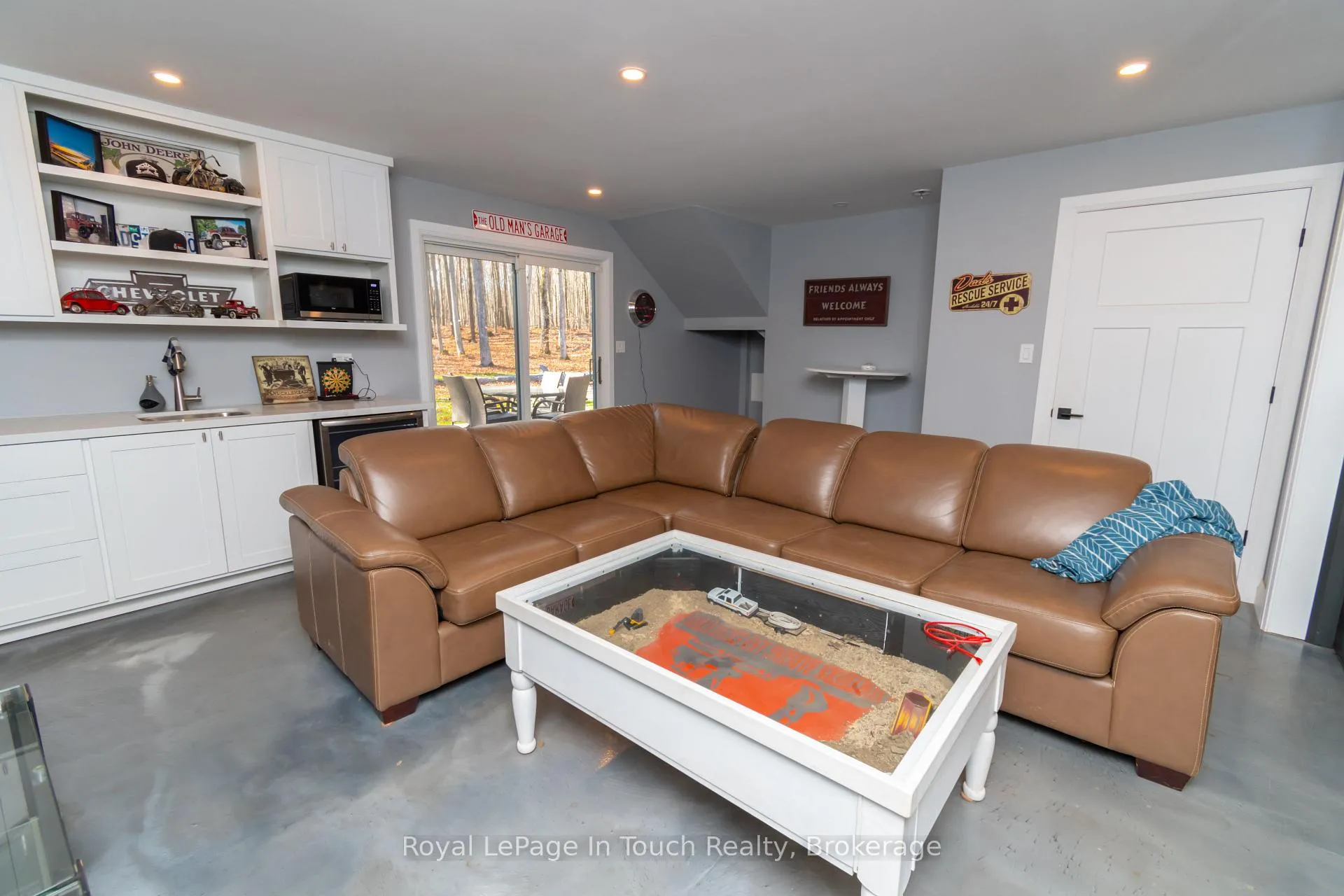 Photo 26 of 1388 Cedarpoint Road, Tiny, Rural Tiny — HOMEH
